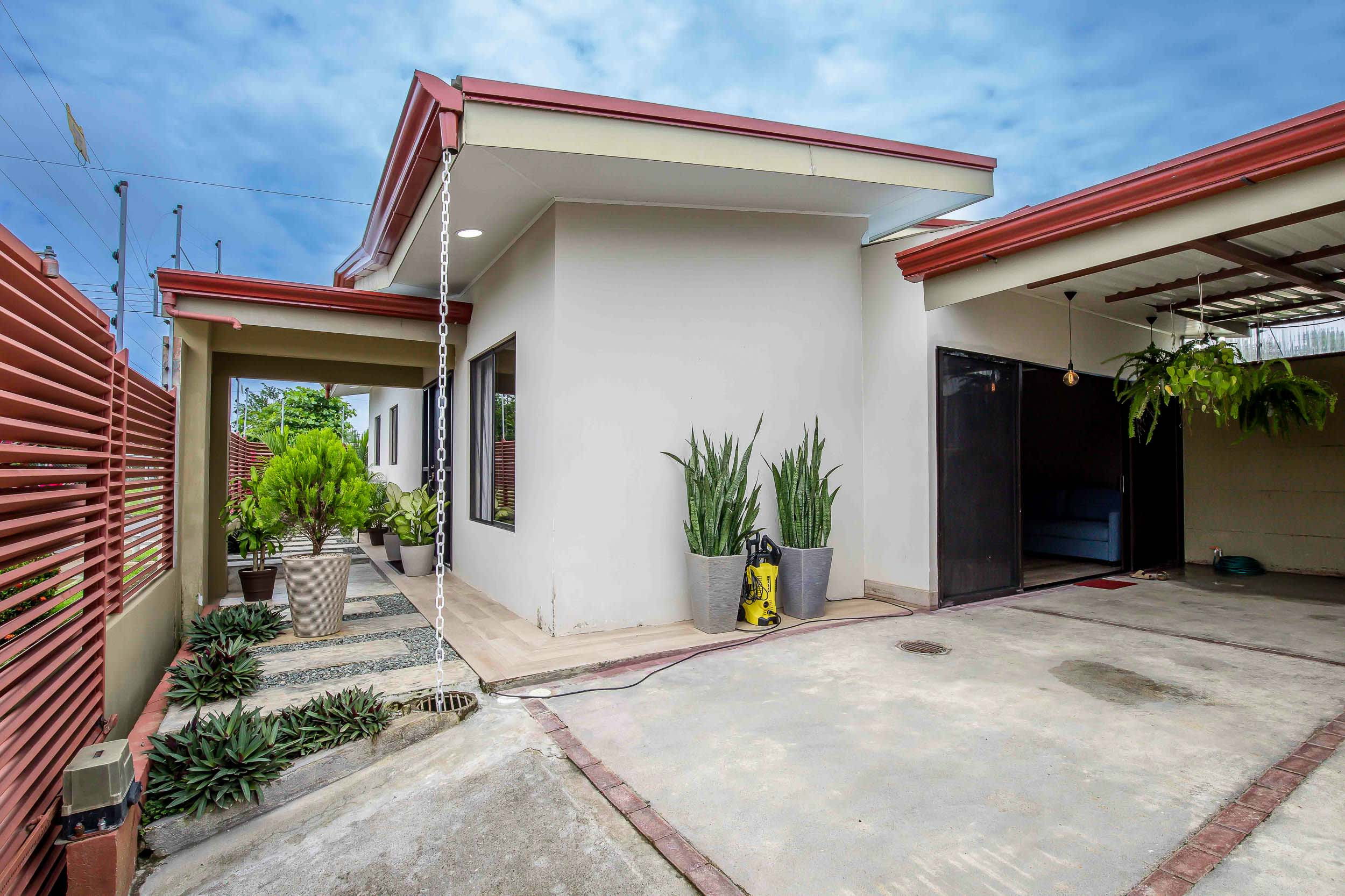Modern Turnkey Home in Llanuras del Palmar, Manuel Antonio in Manuel Antonio, Costa Rica