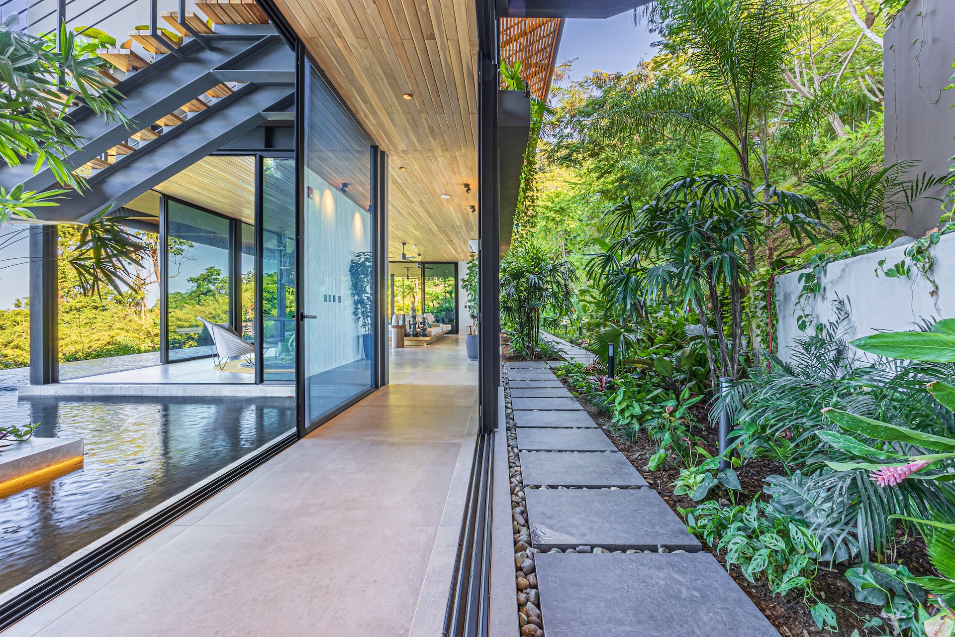 Luxury Ocean View Villa (Cascada de Luz) Above Dominical property photo 4