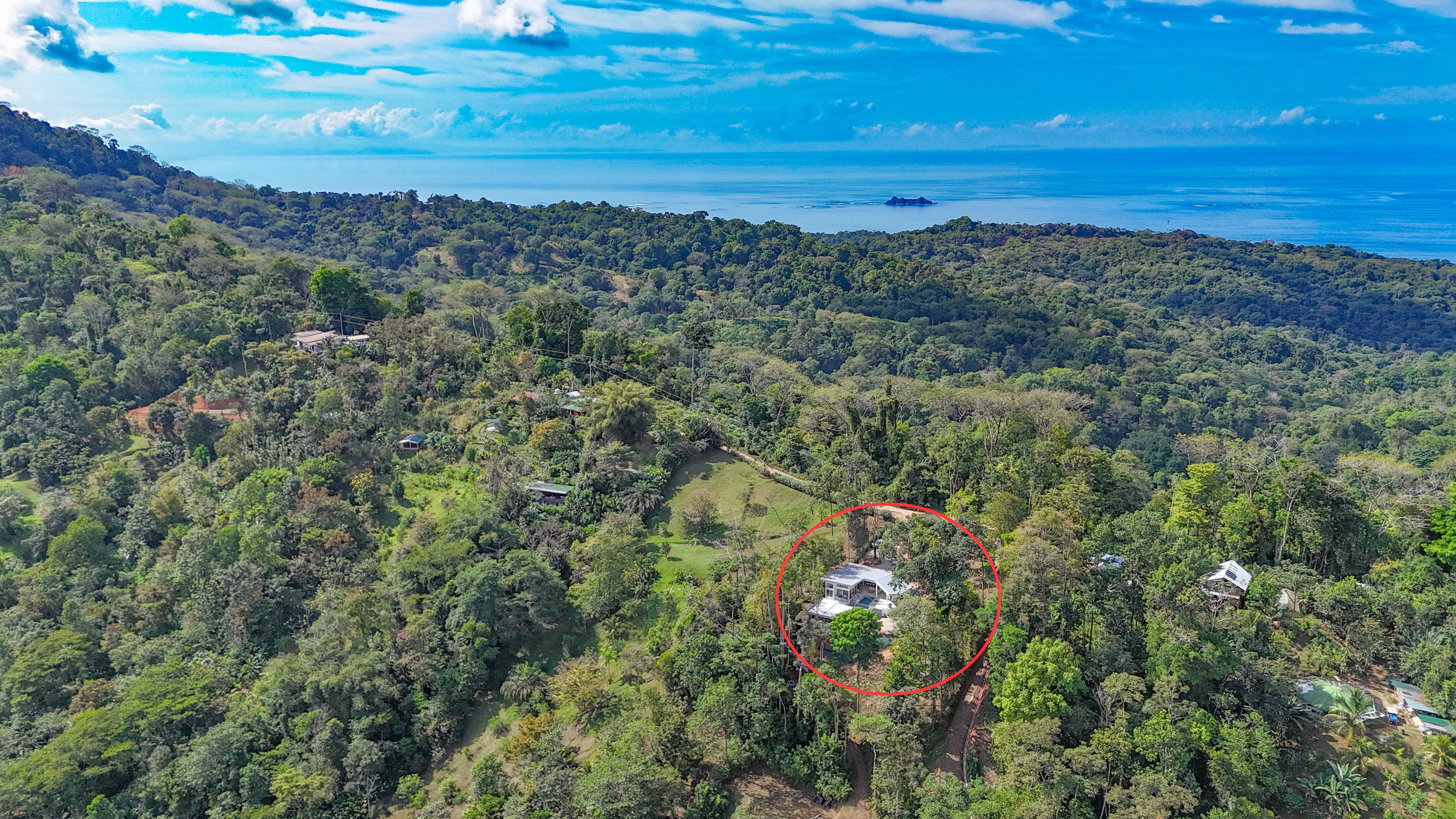 Designer Mountain View Home in La Union, Uvita property photo 2