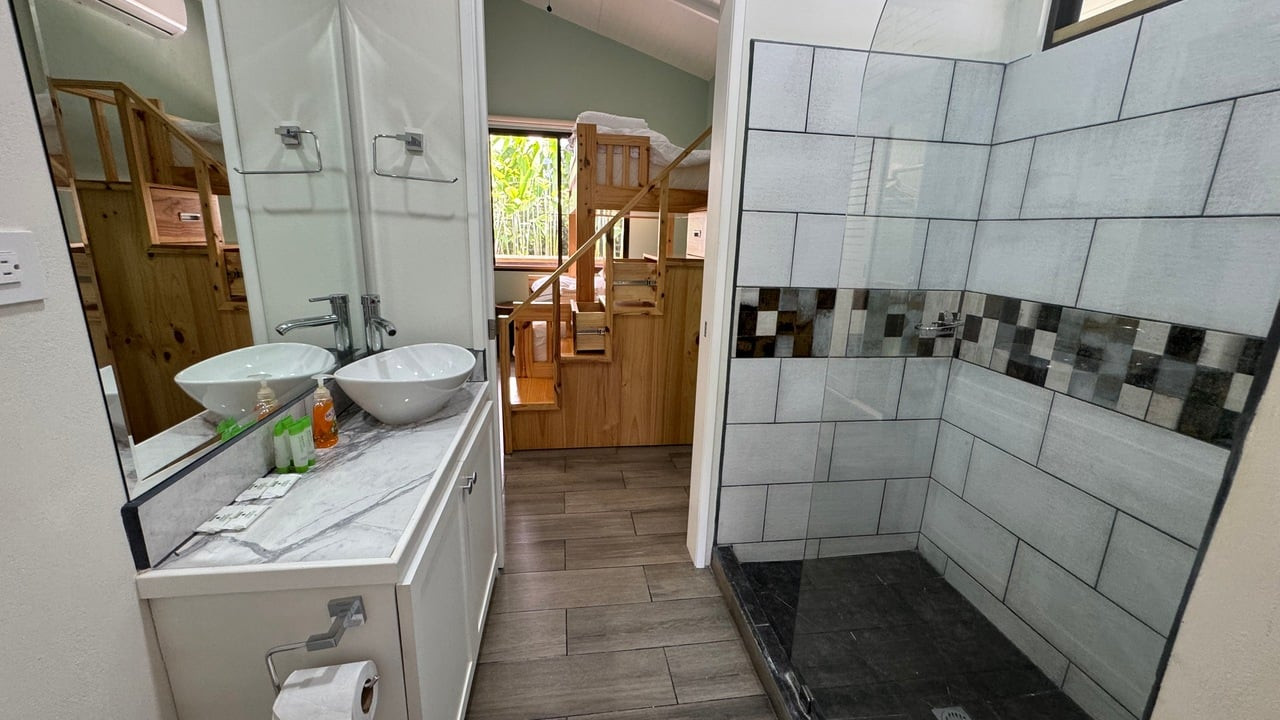 Move-In Ready Home with Pool in Uvita property photo 5
