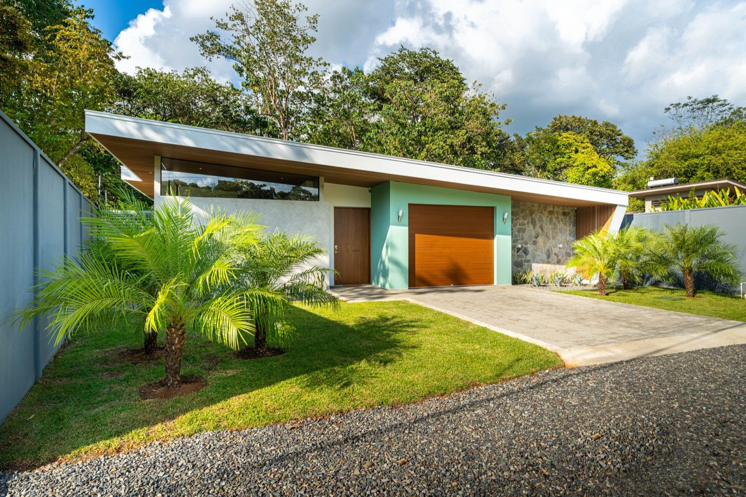 Mid-Century Modern Home Near Uvita’s Beach property photo 2