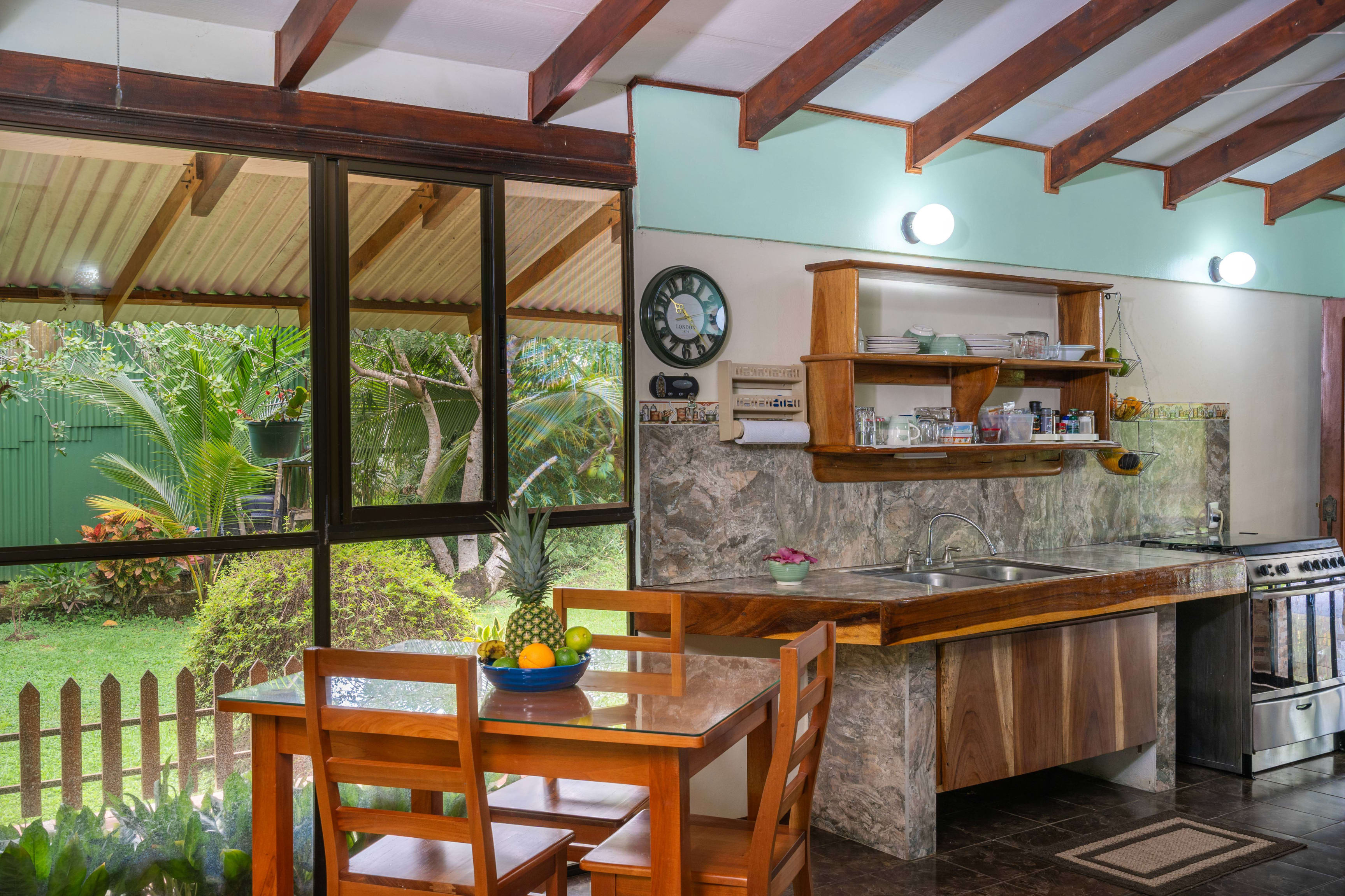 Gated Beach Home in Matapalo property photo 3