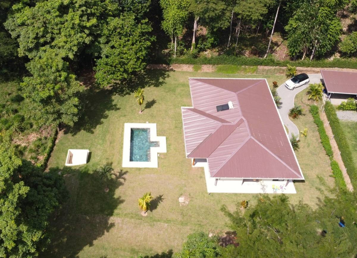 Architect-Finished Villa with Pool in Ojochal property photo 3