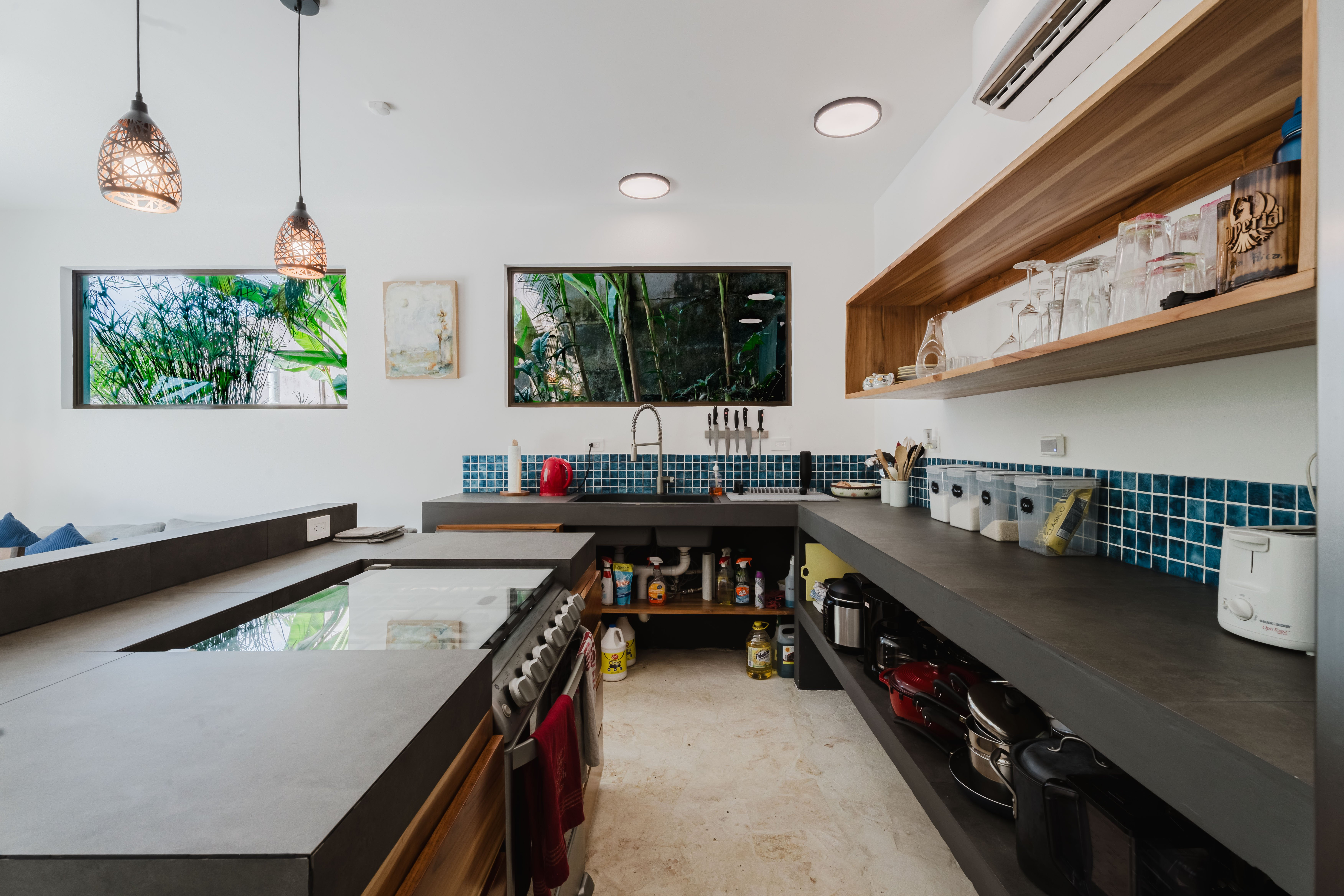 Renovated Home (Casa Iguana) in Quepos property photo 2