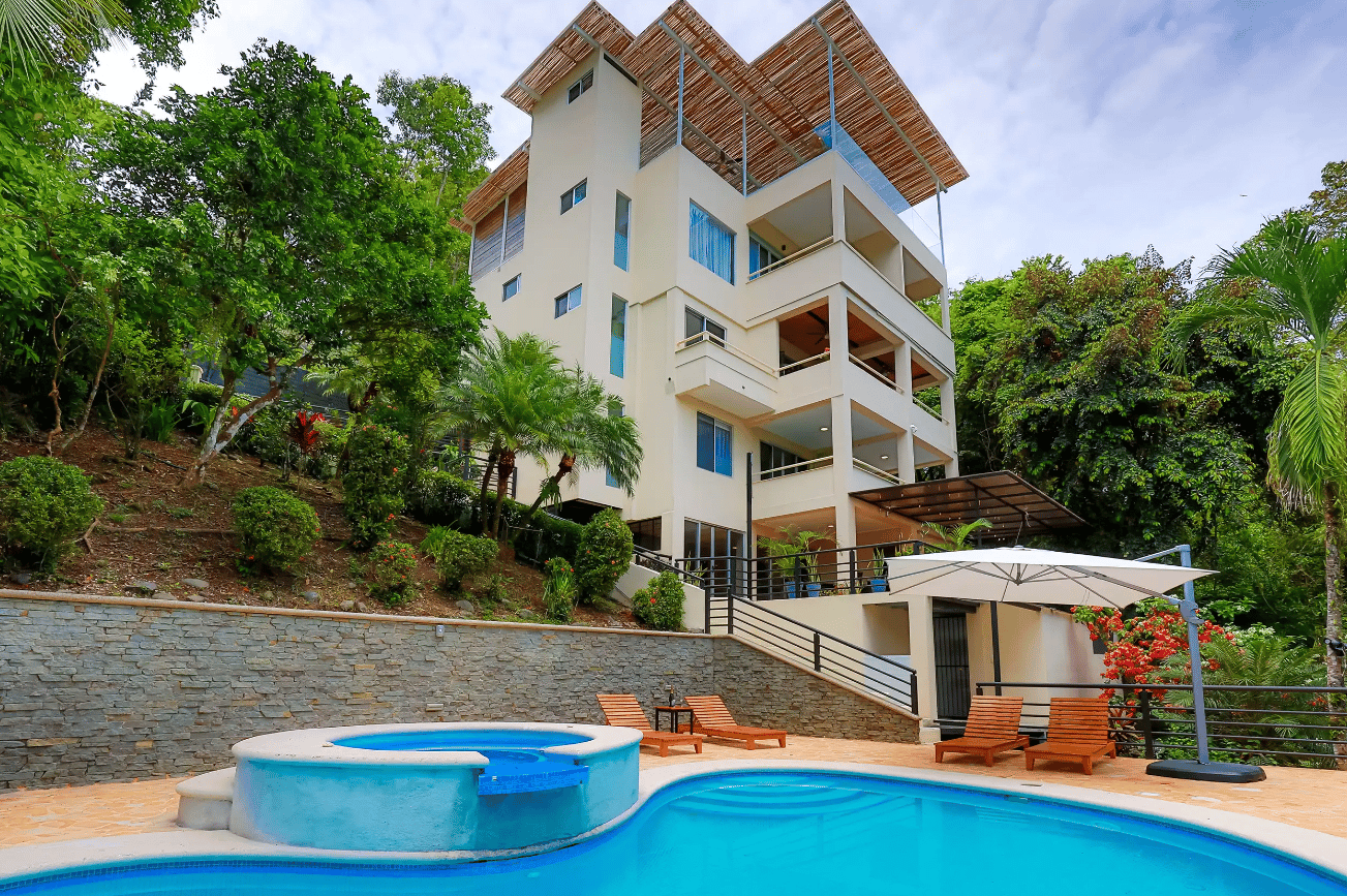 Estate (Villa Caimito) in Manuel Antonio property photo 2