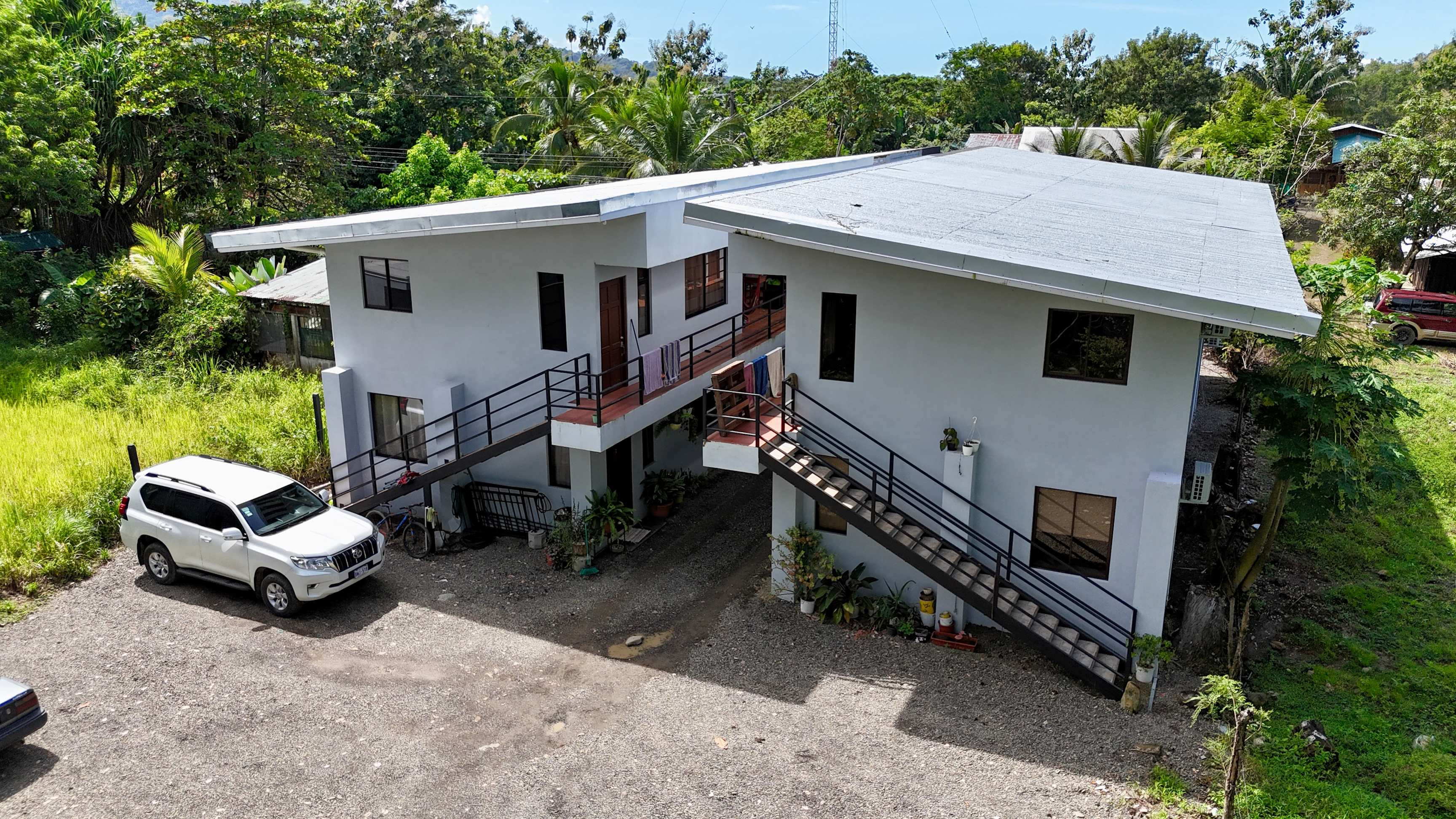 8-Unit Apartment Complex in Bahia Ballena, Uvita property photo 2