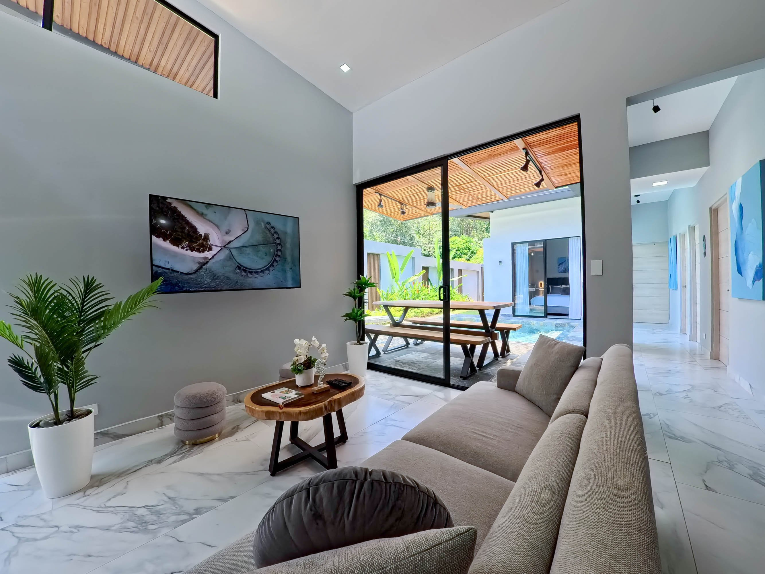 New Modern Pool Home in Manuel Antonio property photo 2