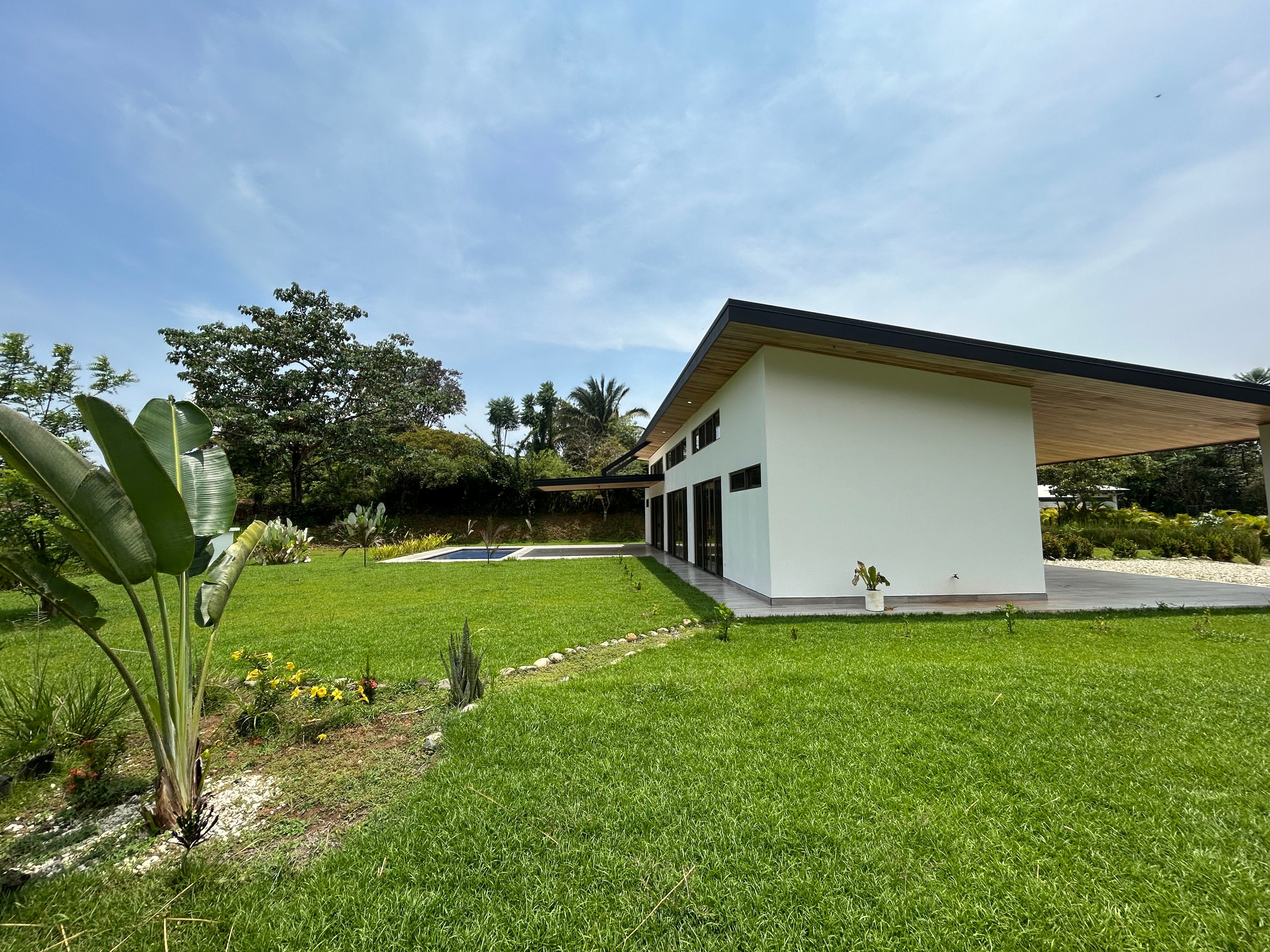 Modern Home in El Tucan Paradise, Ojochal property photo 2