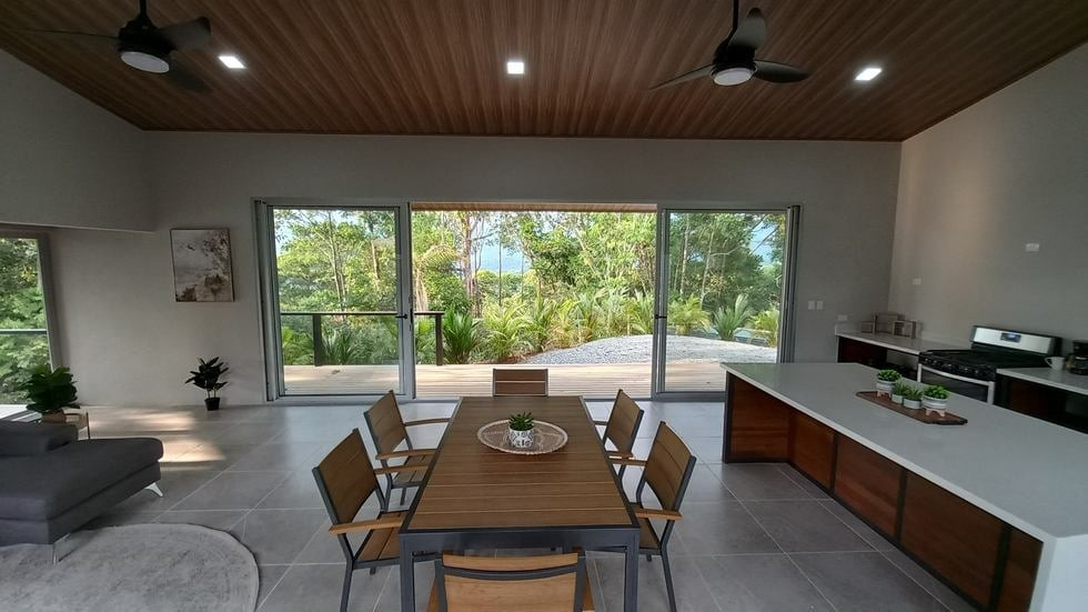 Home with Guest Villa in Tinamastes property photo 2
