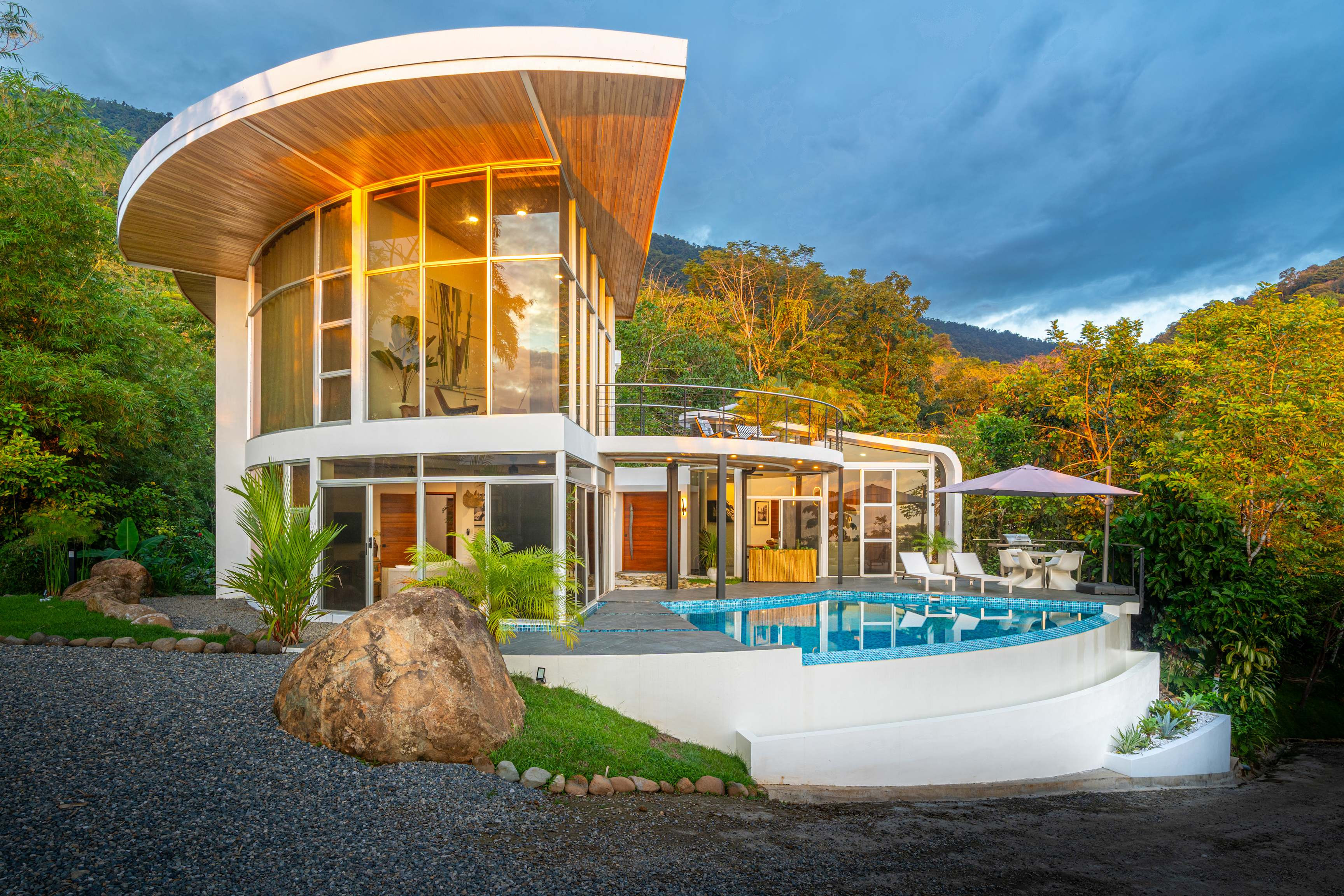 Modern Glass Villa (The Glass House) in Ojochal in Ojochal, Costa Rica