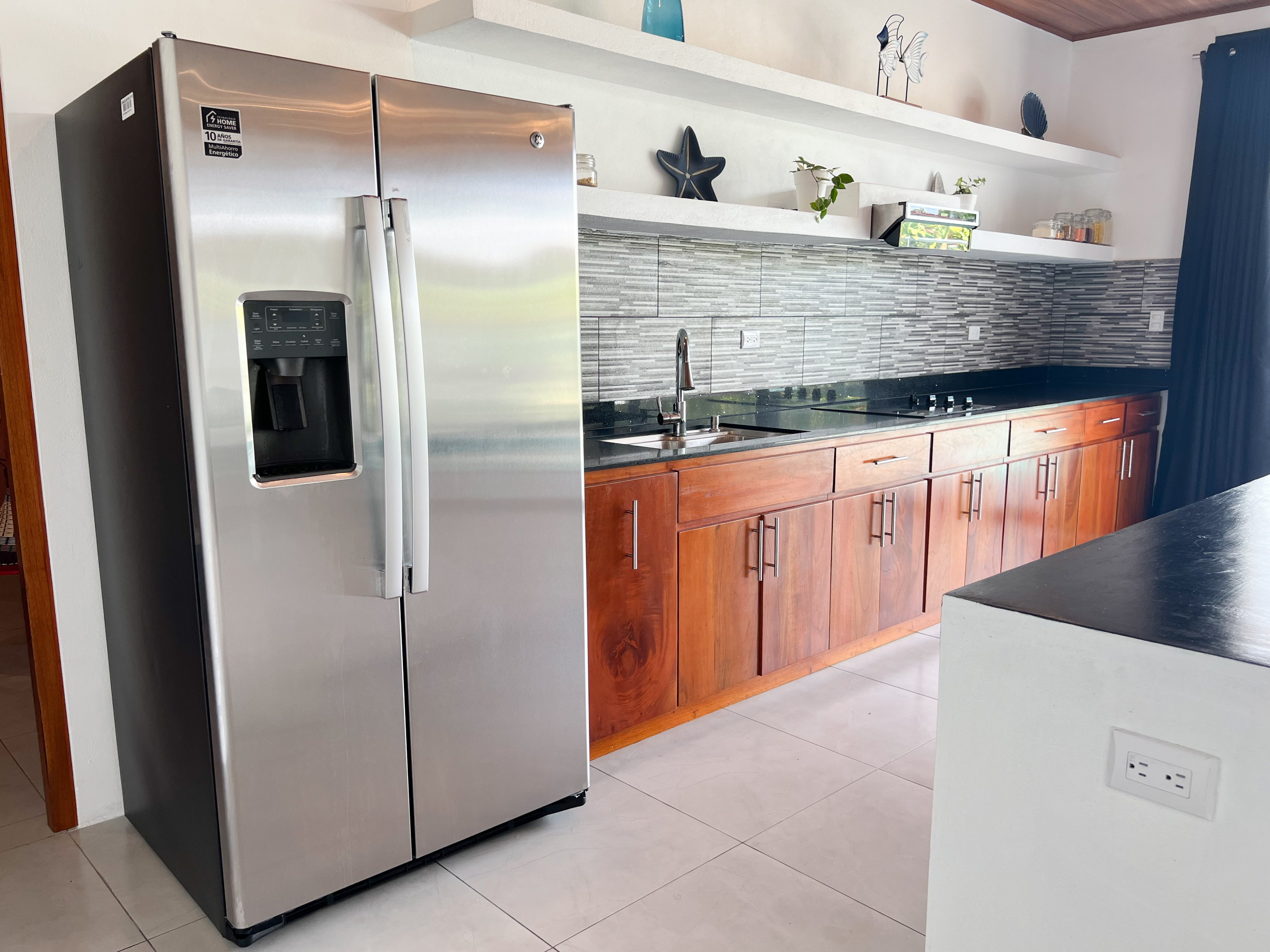 Walk-to-Beach New Build in Uvita property photo 3