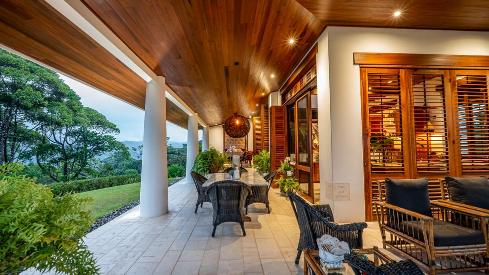Custom Home in Costa Verde Estates, Escaleras property photo 3