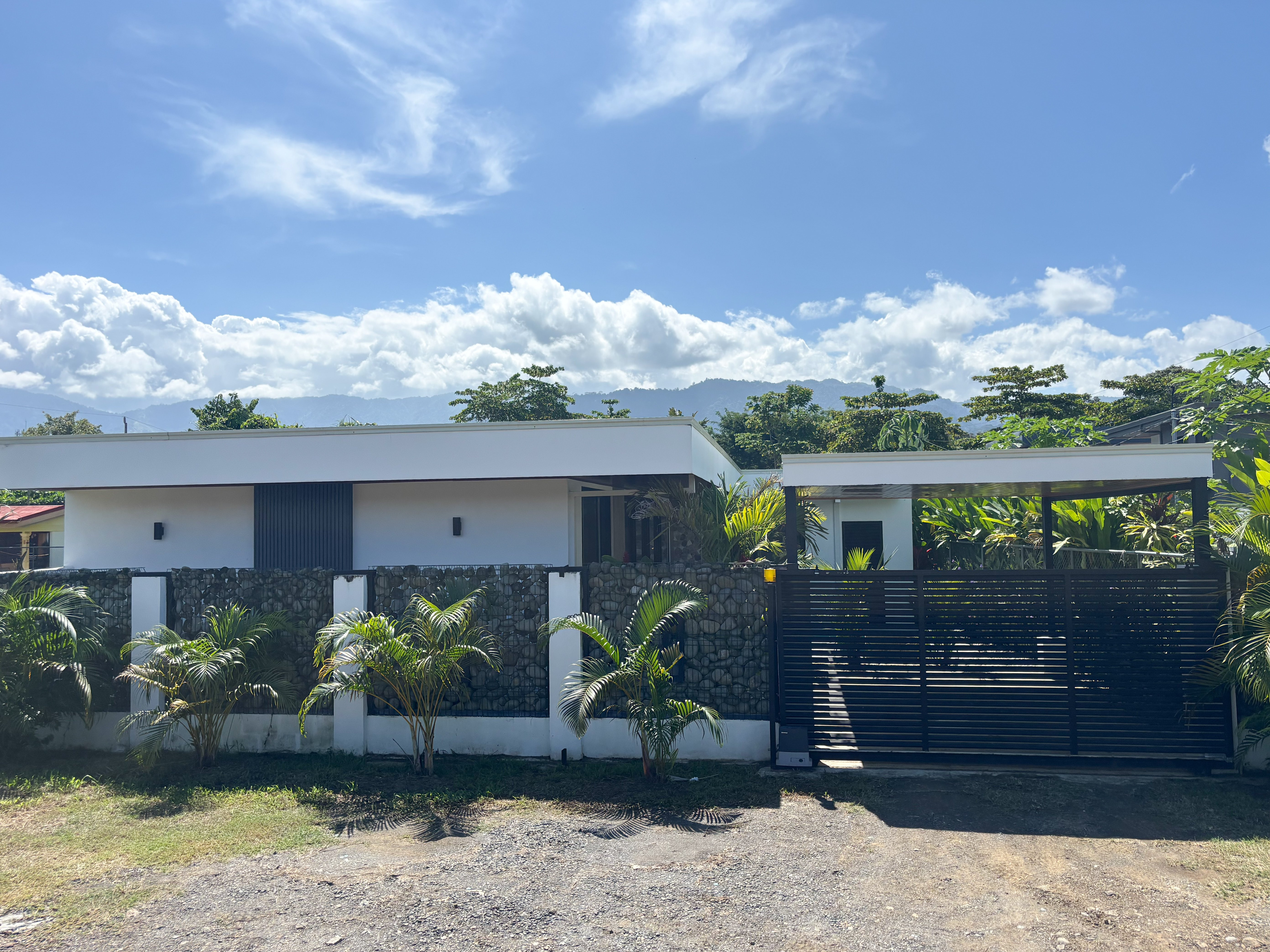 Walk-to-Beach New Build in Uvita property photo 4