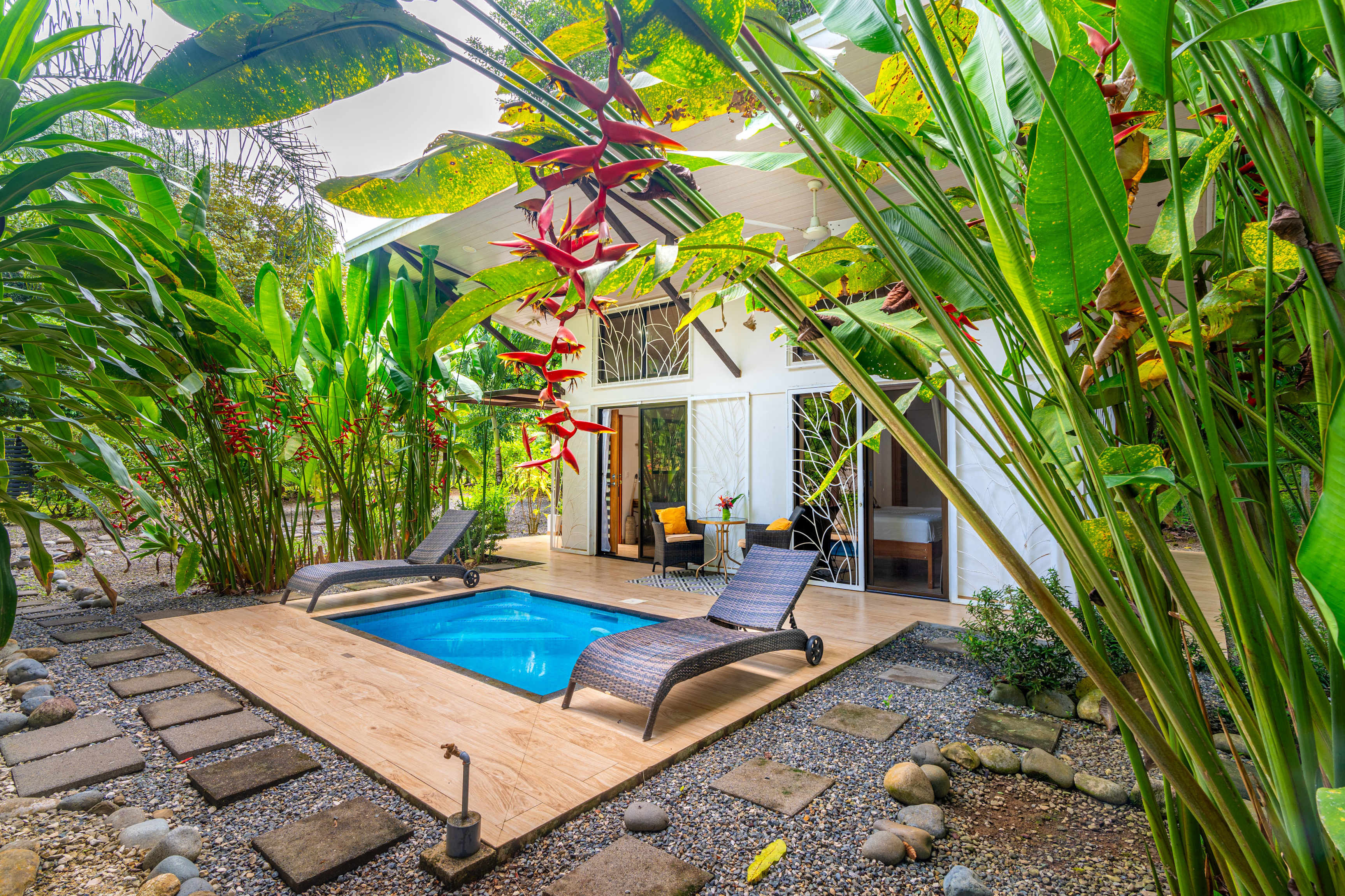 Turnkey Tropical Casita in Ojochal property photo 2