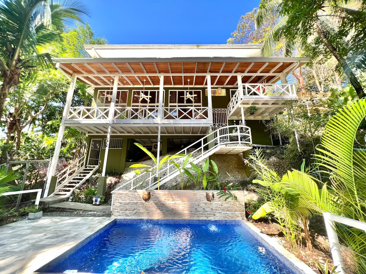 Multi-Level Home (Casa Amable) in Manuel Antonio property photo 2