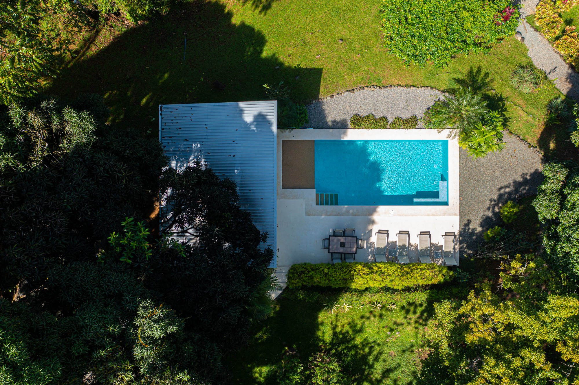 5-Bedroom Tropical Estate in Escaleras property photo 2