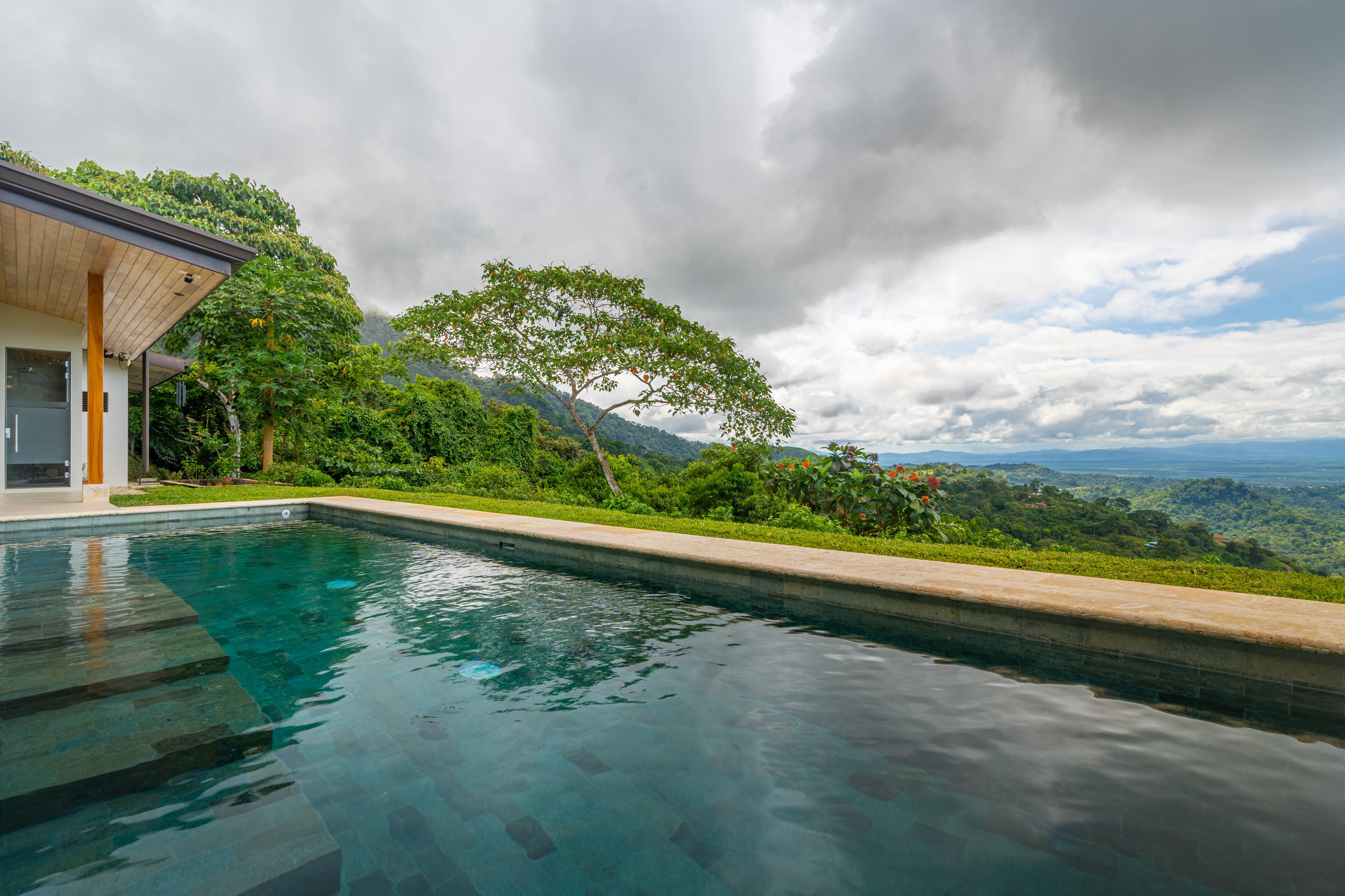 Ocean View Home in Cascada Sandalo, Tres Rios property photo 5