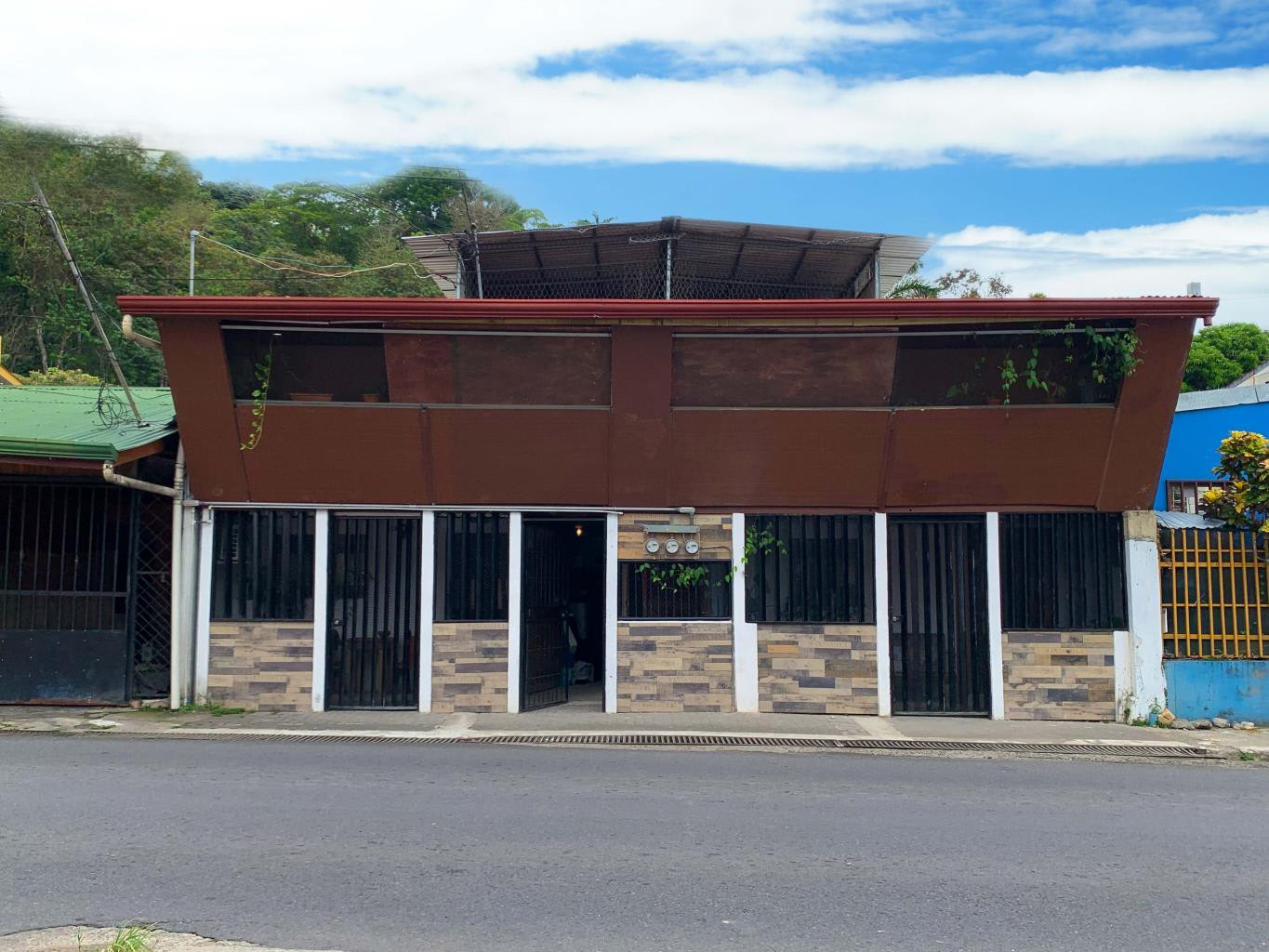 Commercial Hostel Property Between Quepos and Manuel Antonio in Quepos, Costa Rica