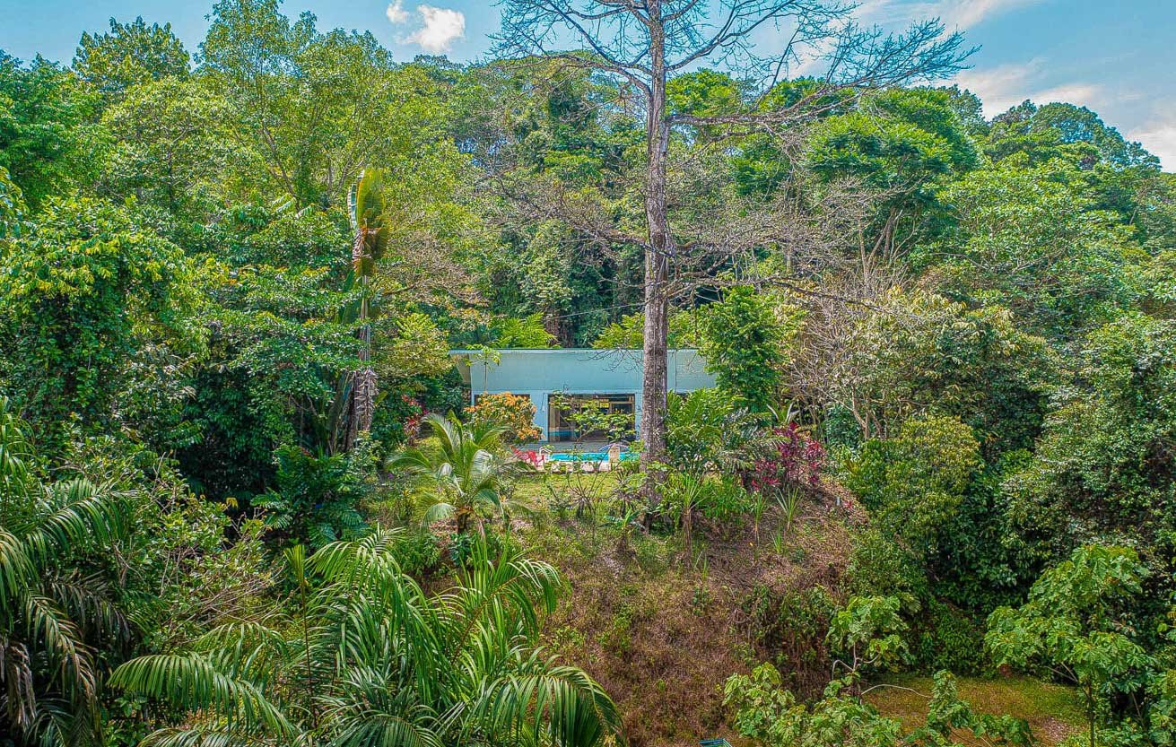 Fixer-Upper Home on Finca Maranon Road, Ojochal property photo 4