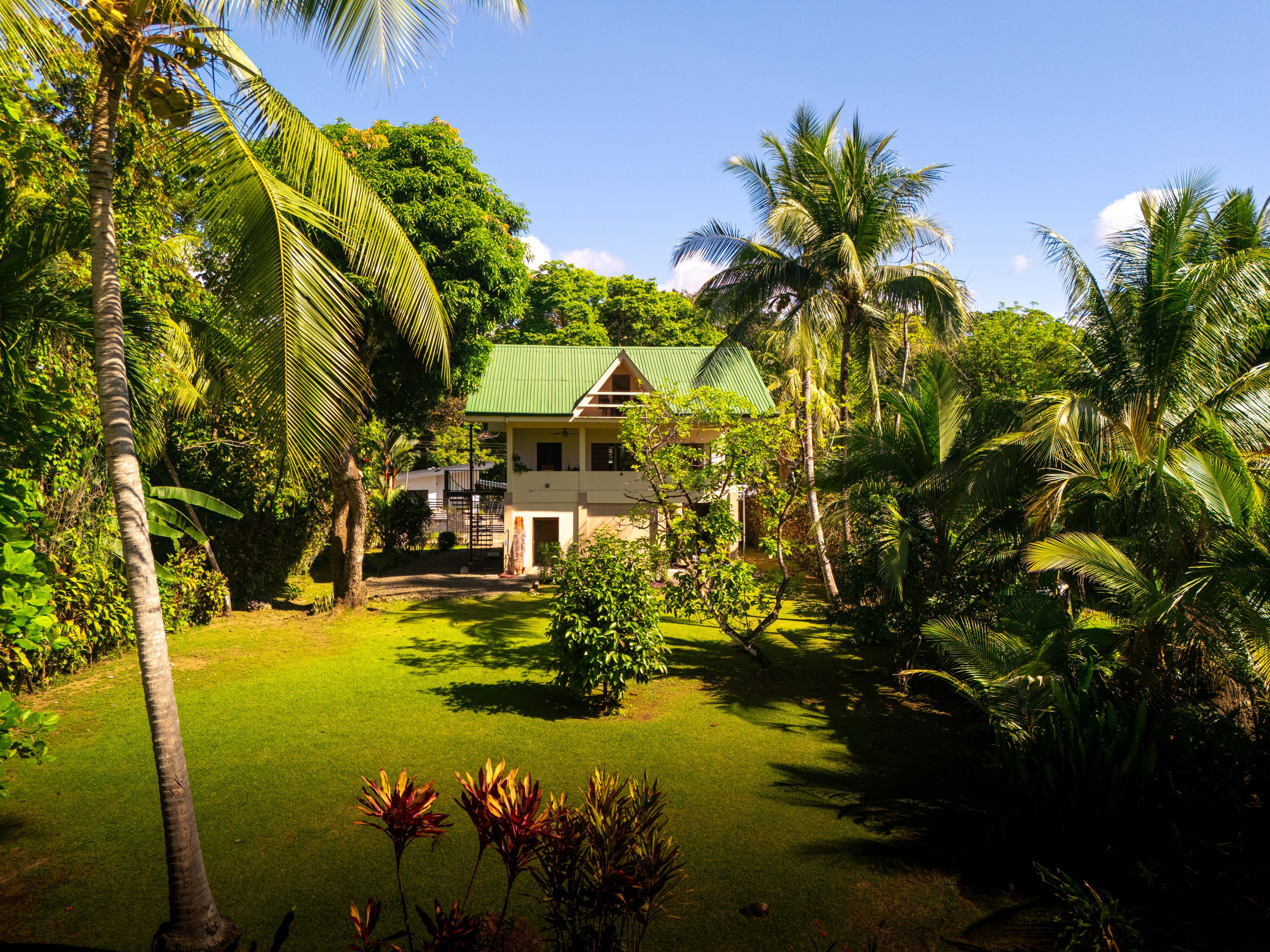 Beachfront Home (Casa Brisa de La Playa) in Uvita property photo 4