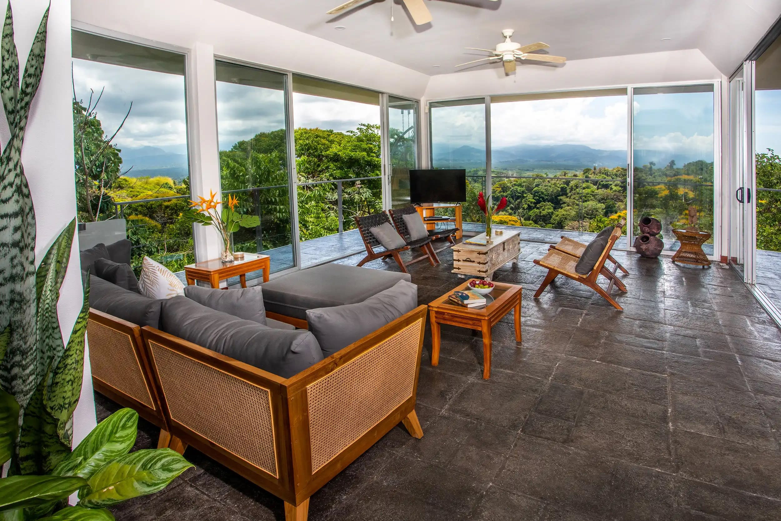 Private Mountain Villa (Villa Joya) in El Salto Estates, Manuel Antonio in Manuel Antonio, Costa Rica