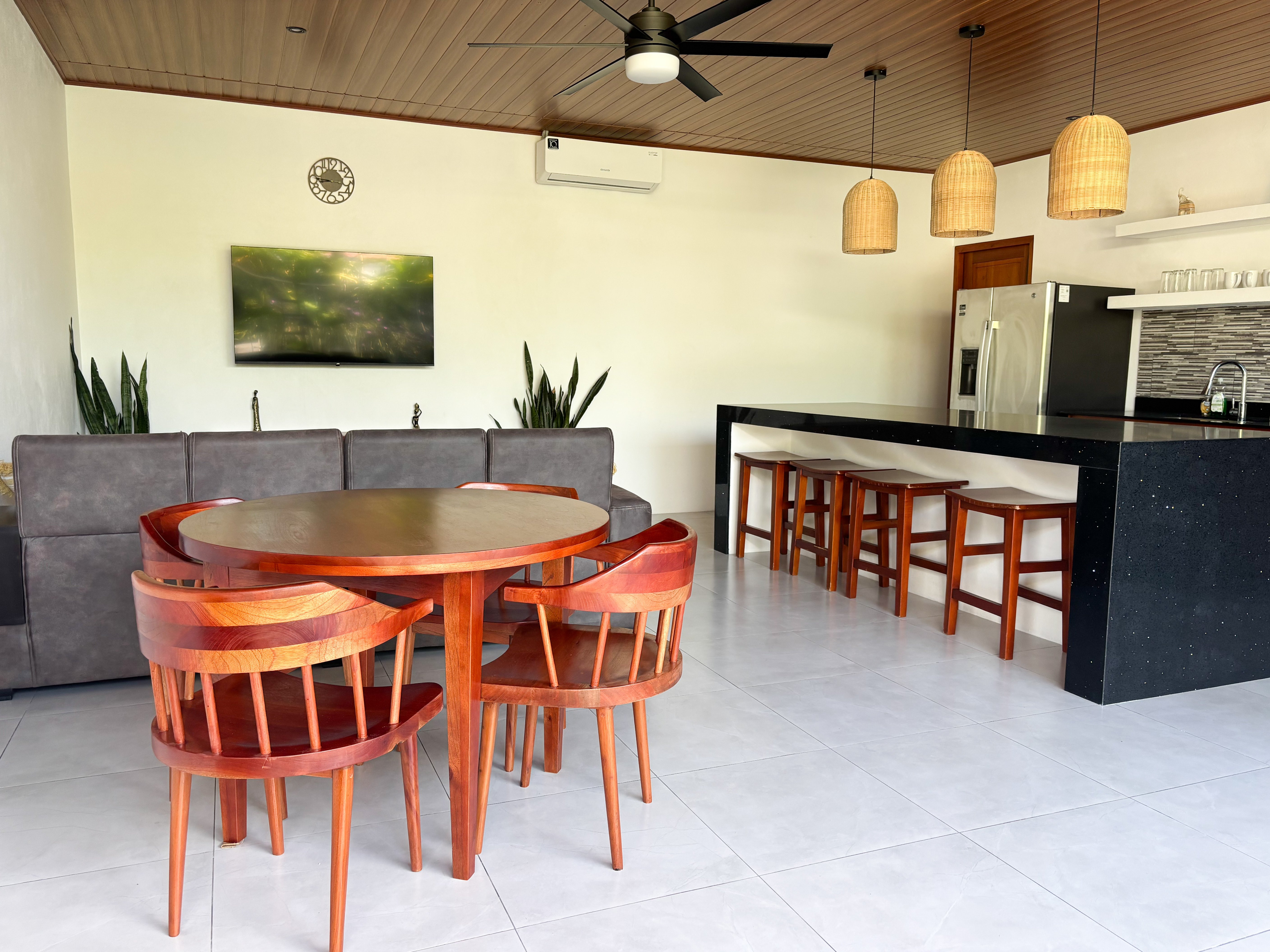 Walk-to-Beach New Build in Uvita property photo 2