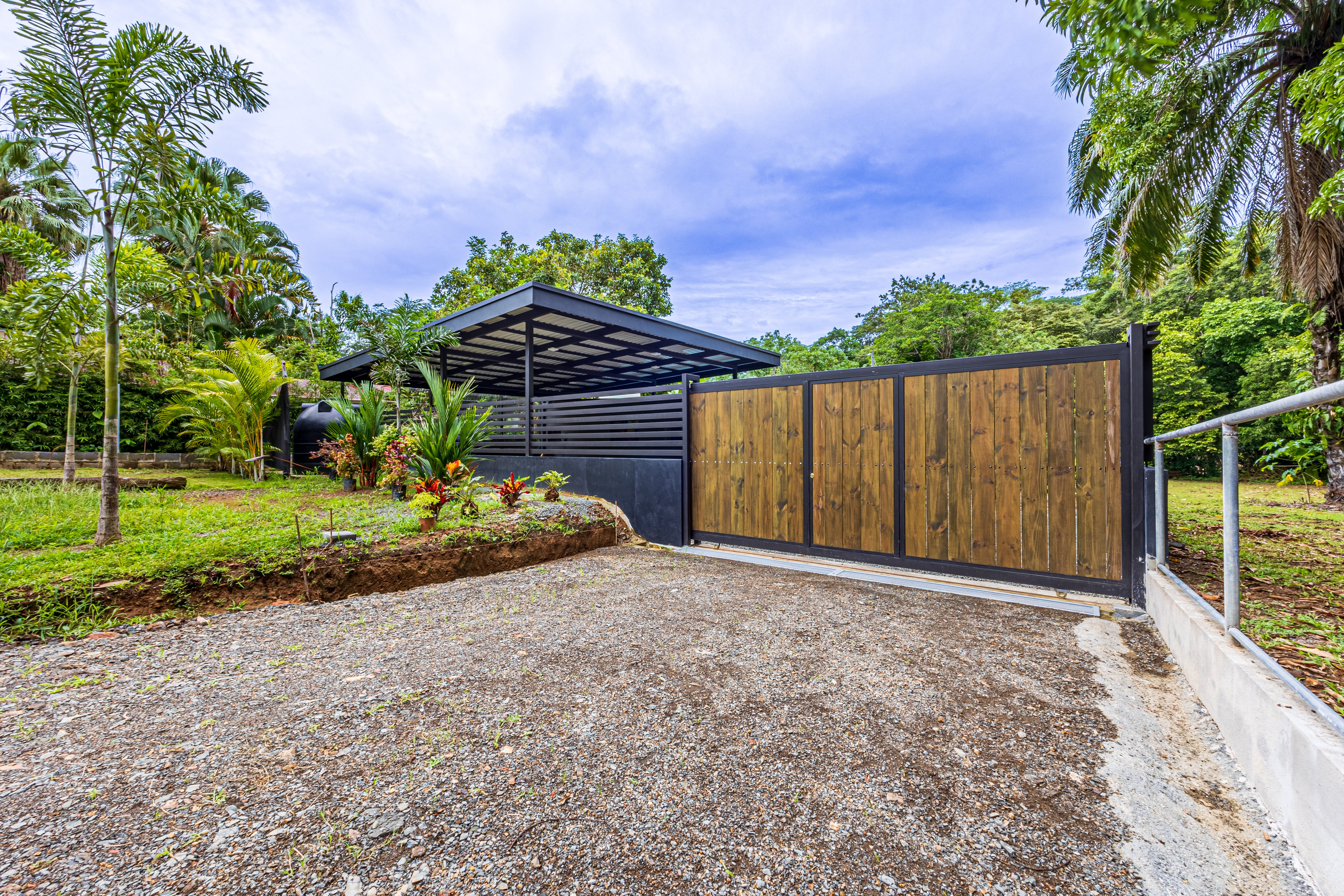 Brand New Home in Hatillo de Aguirre, Near Dominical property photo 3