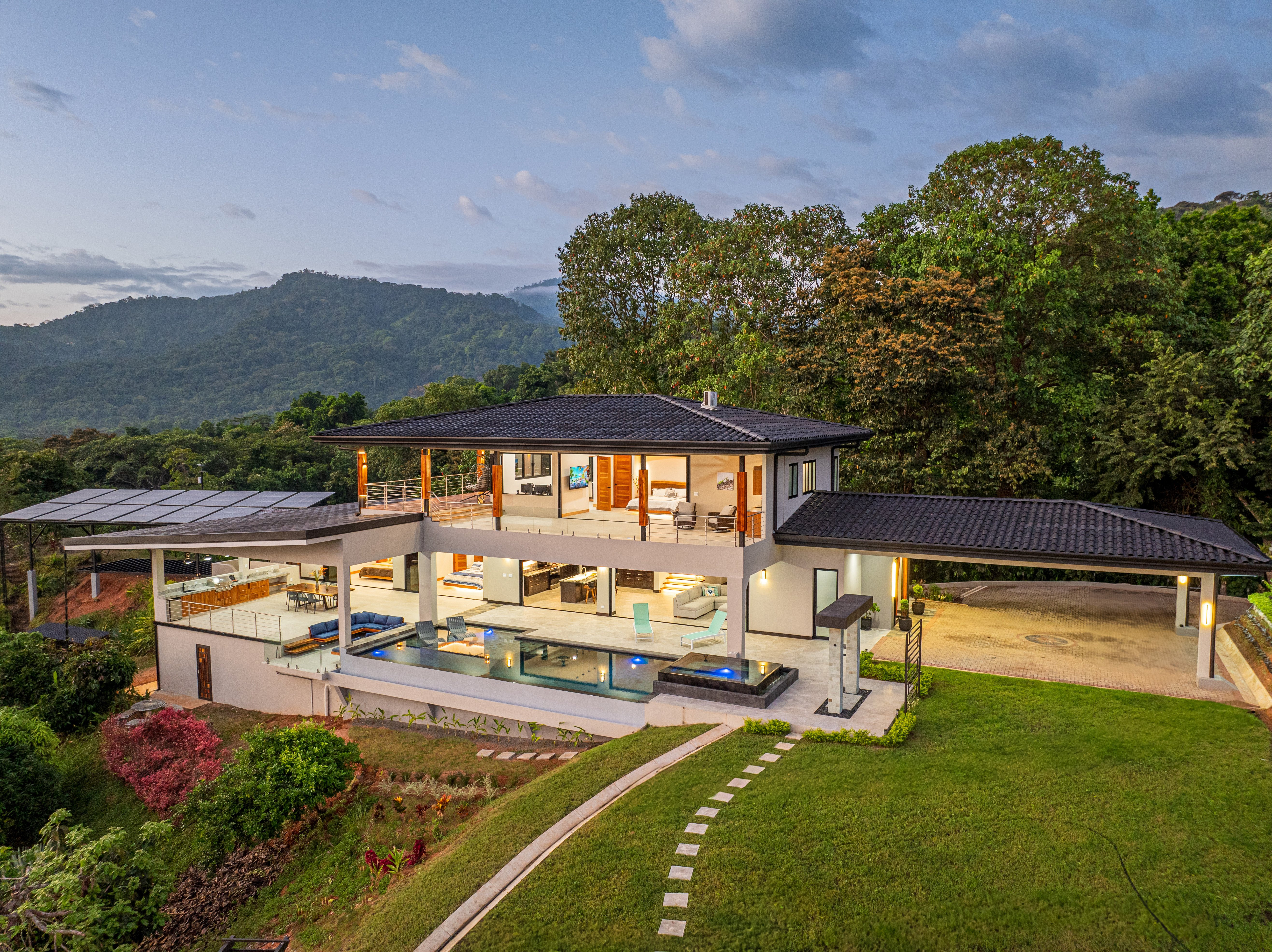 4-Acre Estate (The Crystal Shire) in Matapalo property photo 5