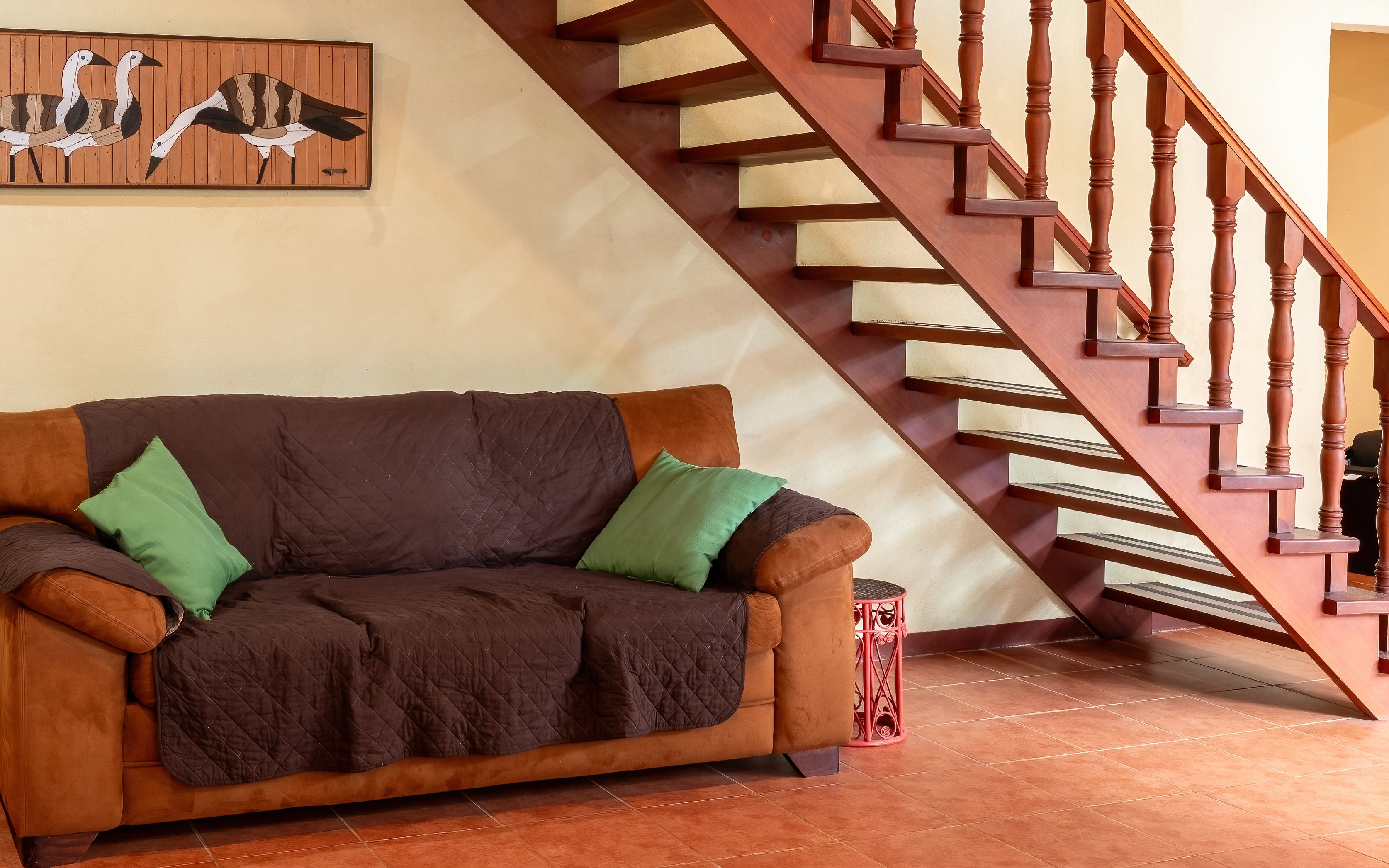 Colonial-Style Home in Tinamastes property photo 4