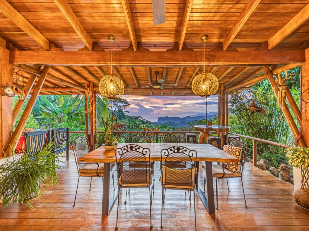 Luxury Home (Villa Tres Vistas) on Calle Perezoso, Ojochal property photo 2