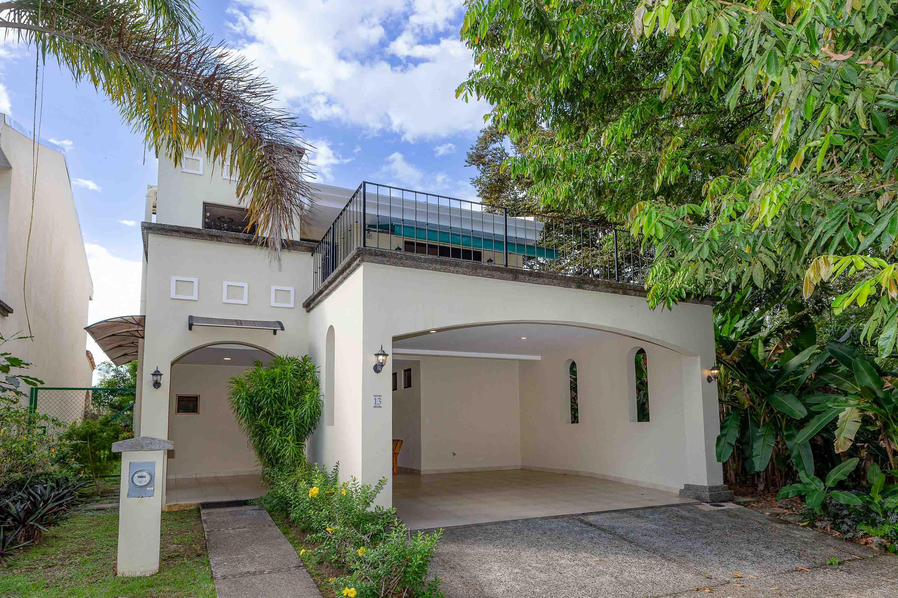 Remodeled 3-Bed Townhouse in Hacienda Pacifica, Quepos property photo 2