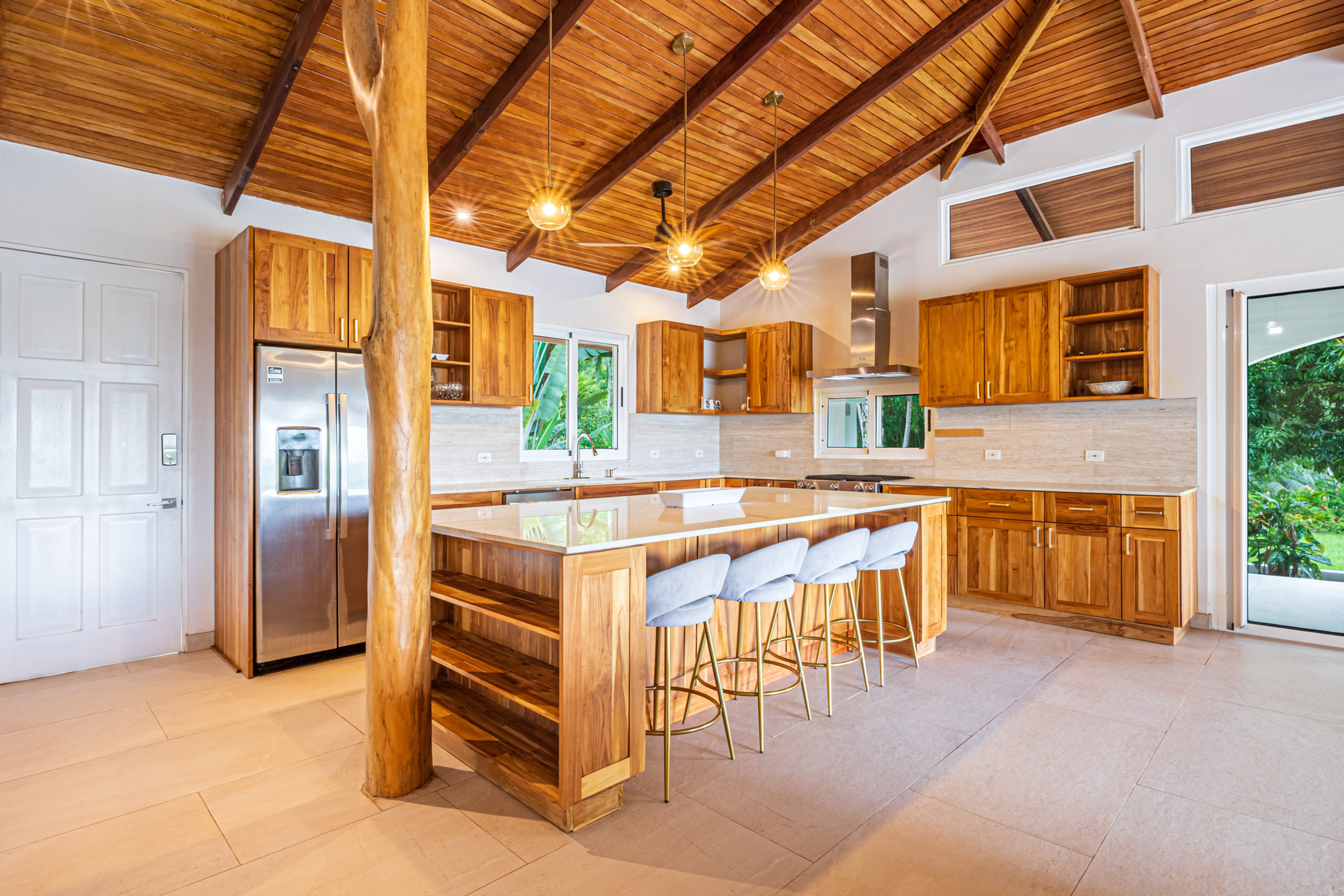 Hacienda-Style Home (Casa Blanca) in Uvita property photo 2