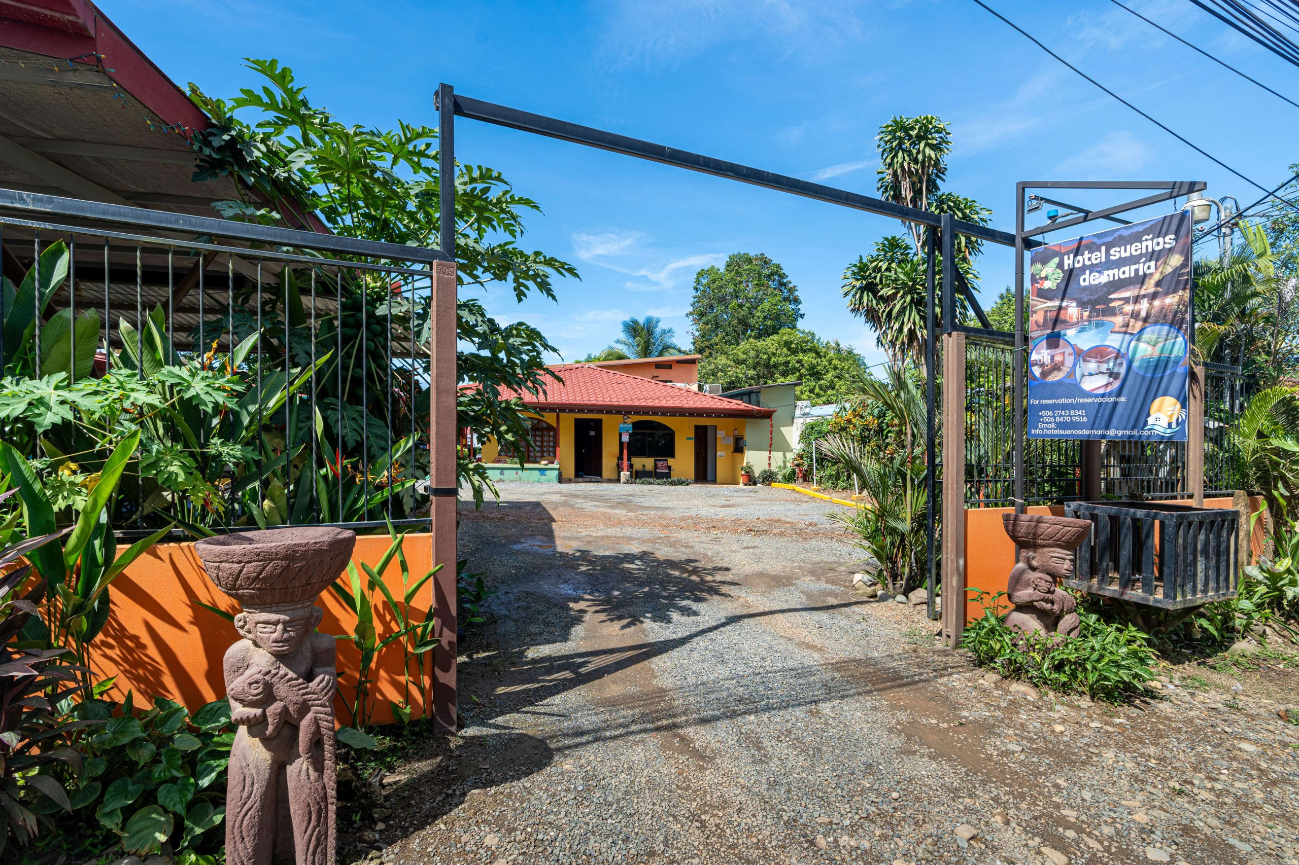 18-Room Boutique Hotel (Hotel Suenos de Maria) in Bahia Ballena in Uvita, Costa Rica