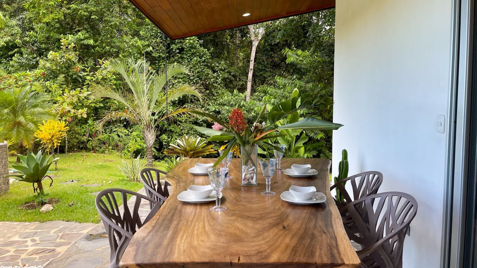 Rainforest Villa in Tres Rios de Coronado, Near Ojochal property photo 2