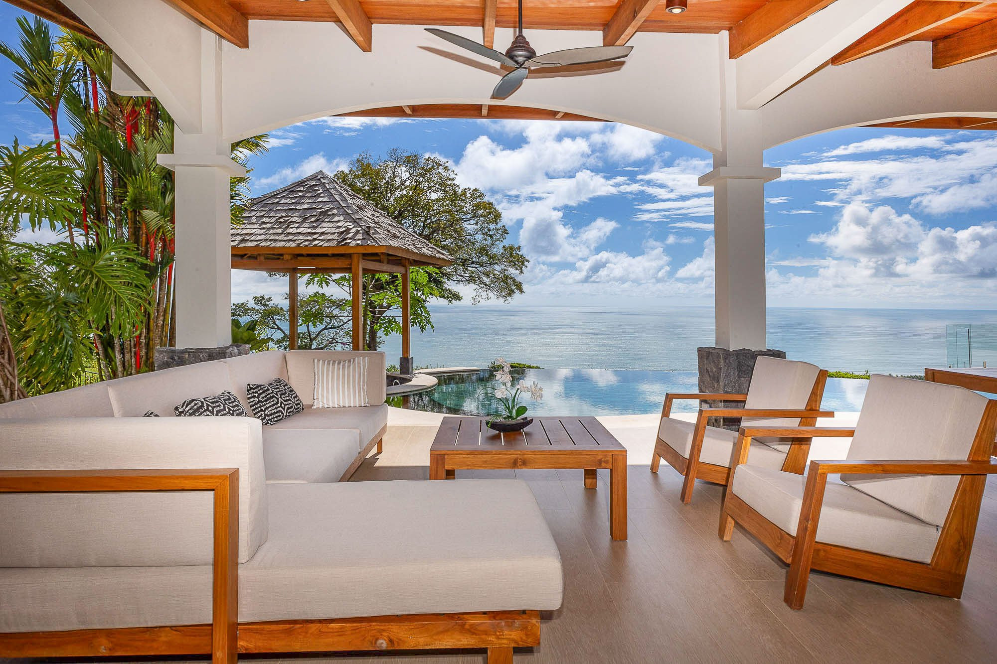 12-Acre Ridge Top Estate (Villa Picasso) in Guapil, Dominical property photo 2