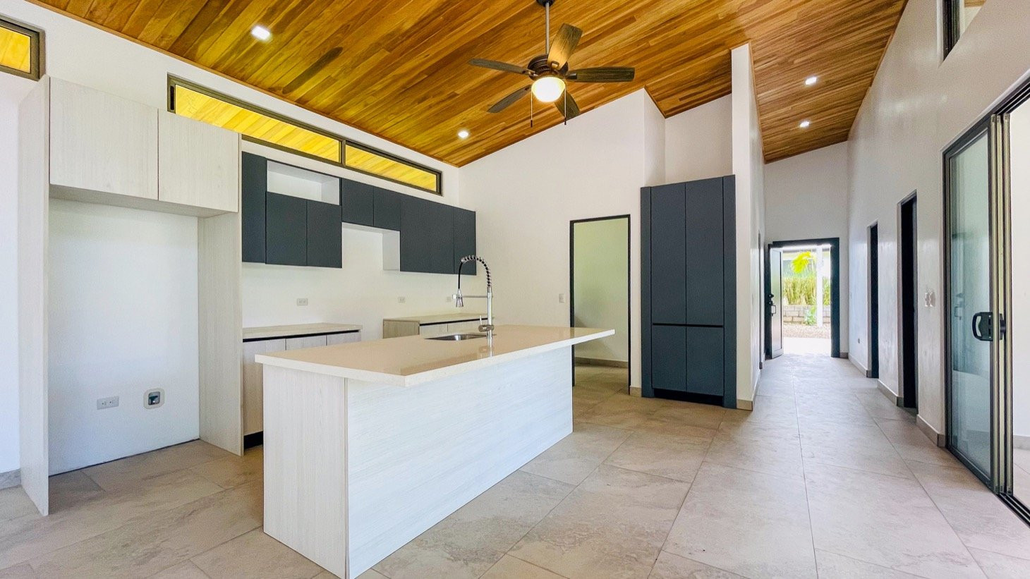 New Mountain View Home in Ojochal property photo 5