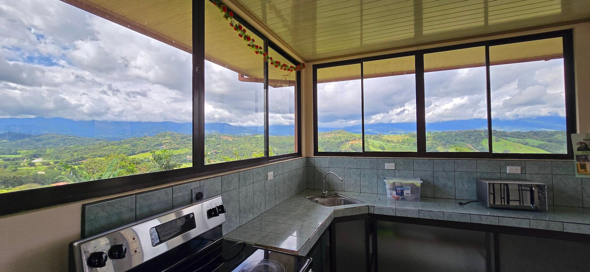 Mountain View Home with Guest House (Casa Vista de Chirripo) in Pacuar, La Palma property photo 5