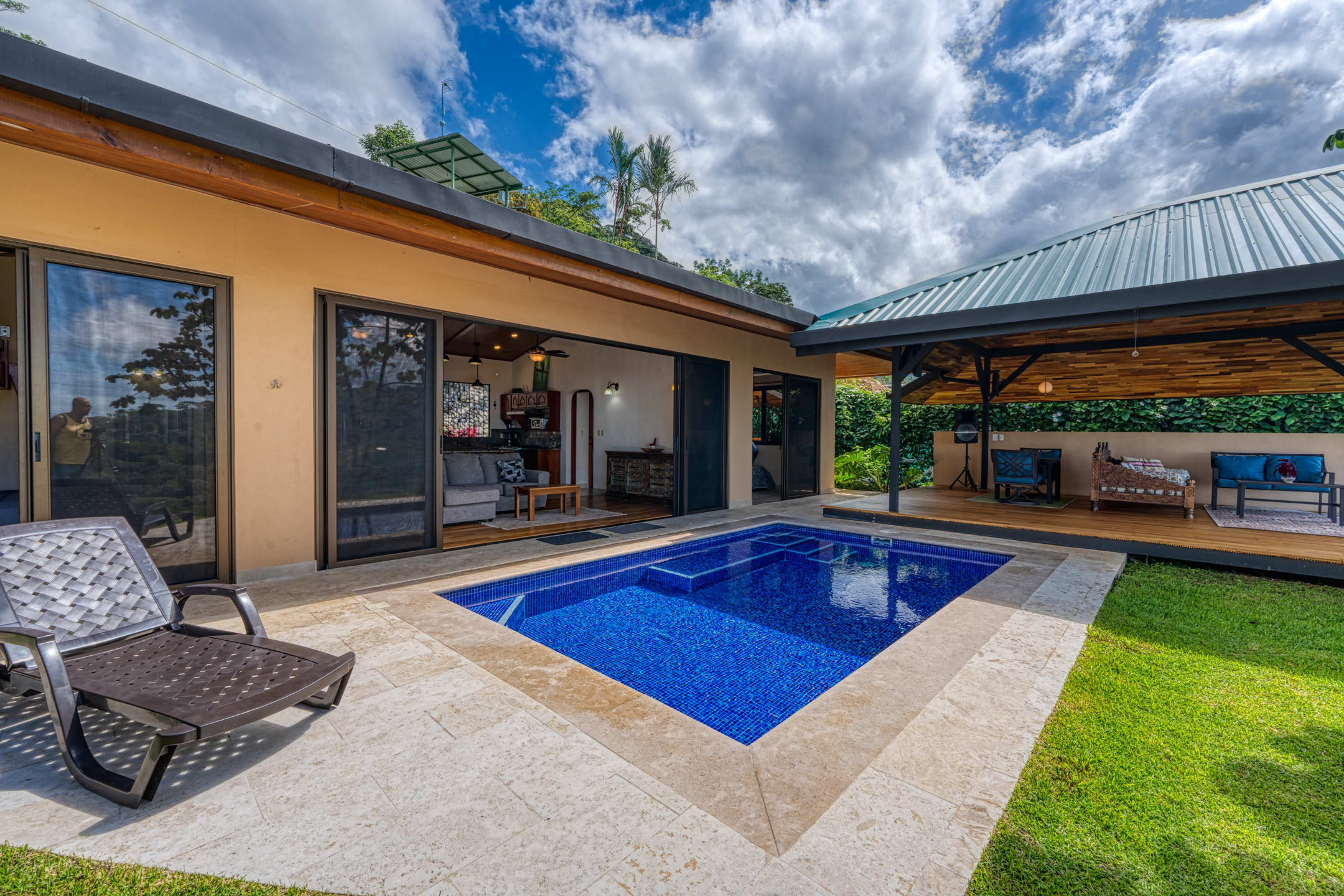 Ocean View Home in San Josecito property photo 5