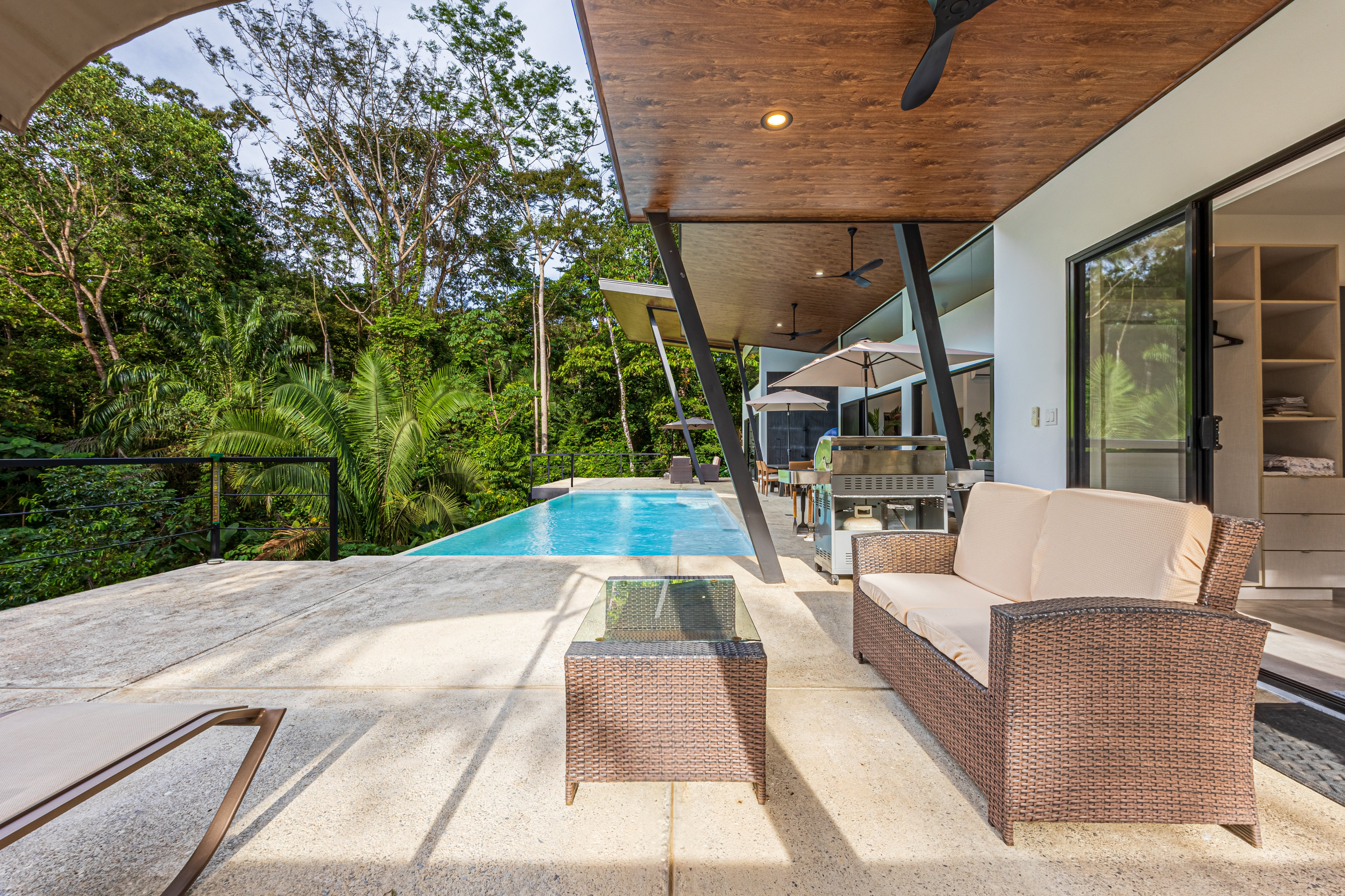 Luxury Ocean View Home in Paradise Breezes, Dominical in Dominical, Costa Rica