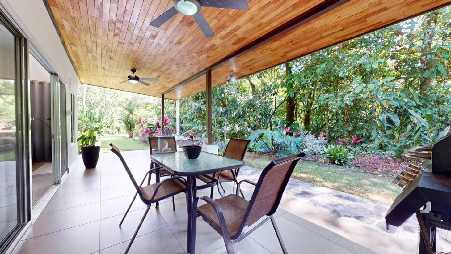 Solar-Powered Home in Ojochal property photo 2