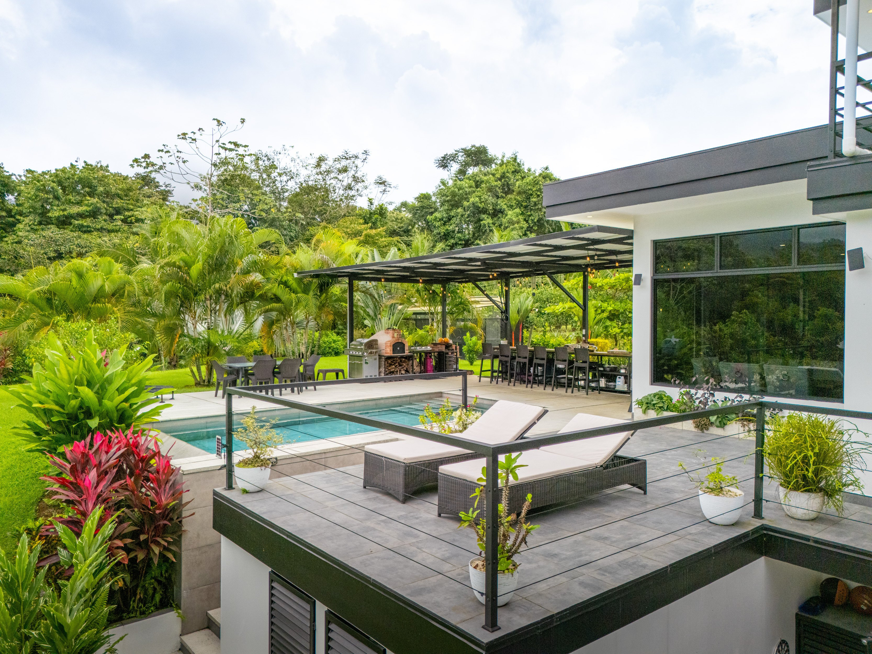 Modern 4-Bedroom Home in Ojochal property photo 2