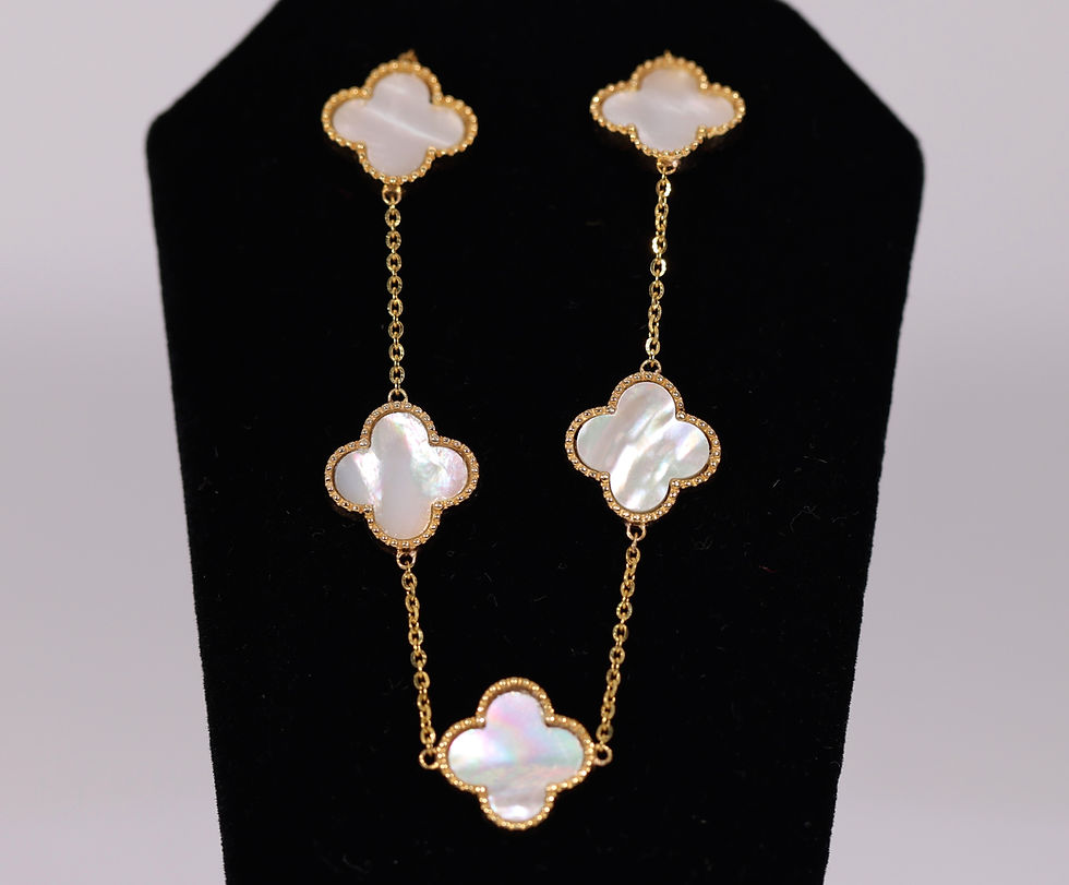 Thumbnail: Designer Inspired Mother of Pearl Cloverleaf Bracelet
