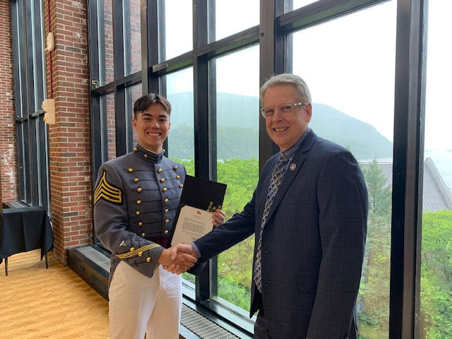 Elvin Heiberg IV and cadet Tyler Semon, winner of the 2025 Heiberg Memorial Award