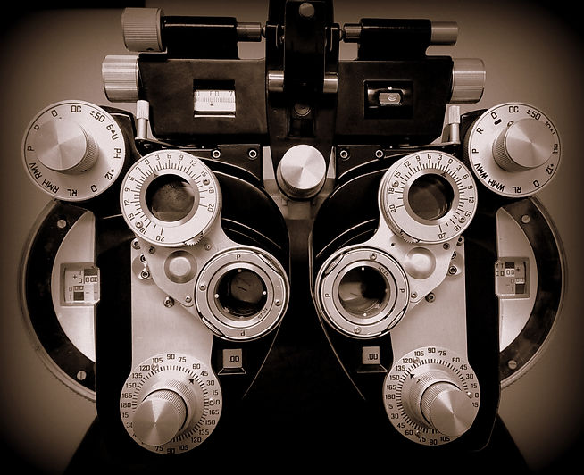 phoropter eye exam