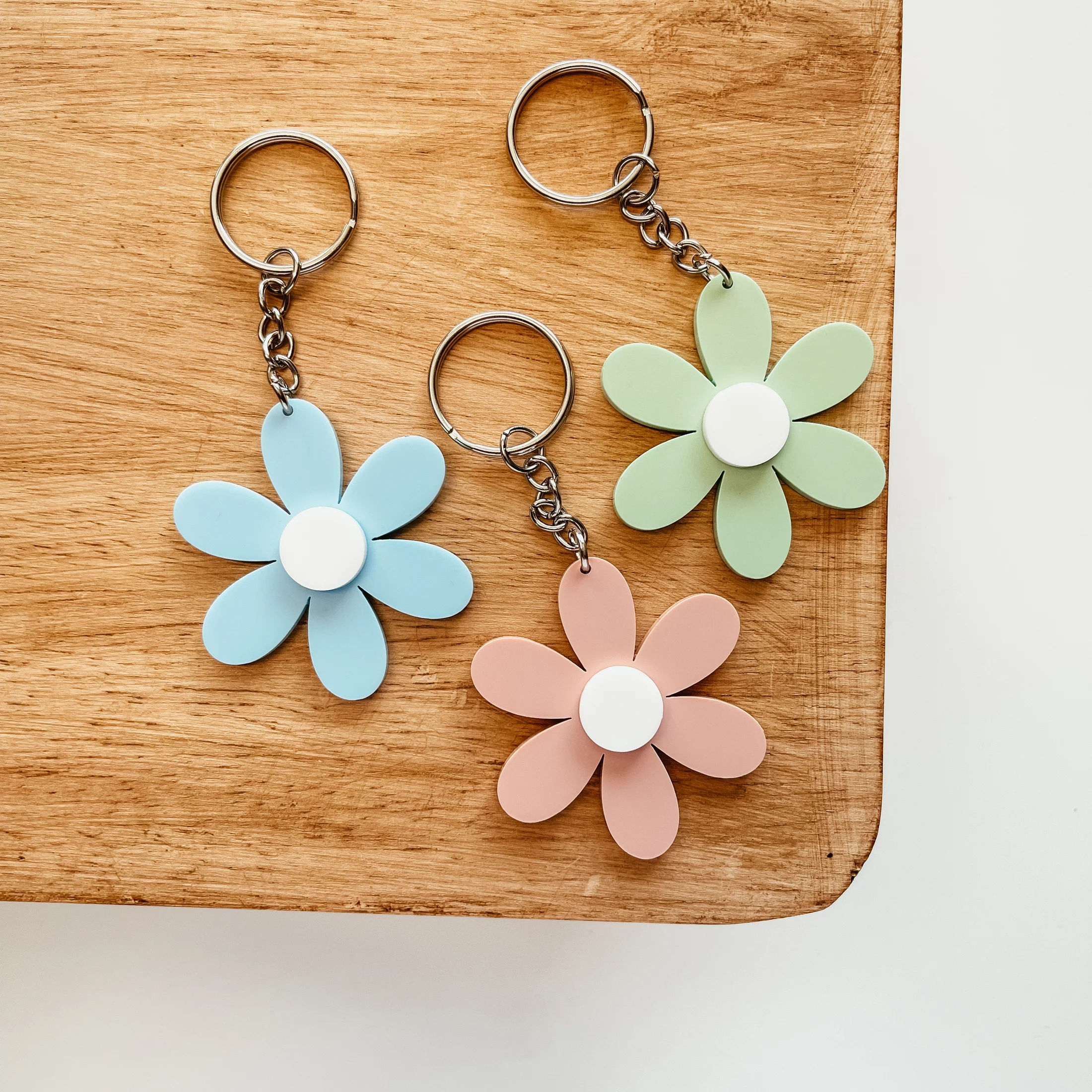 Daisy Acrylic Keychain Lilac