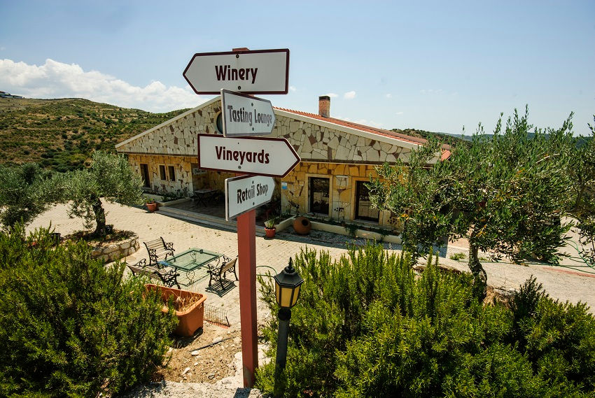 a sign outside a Turkish winery