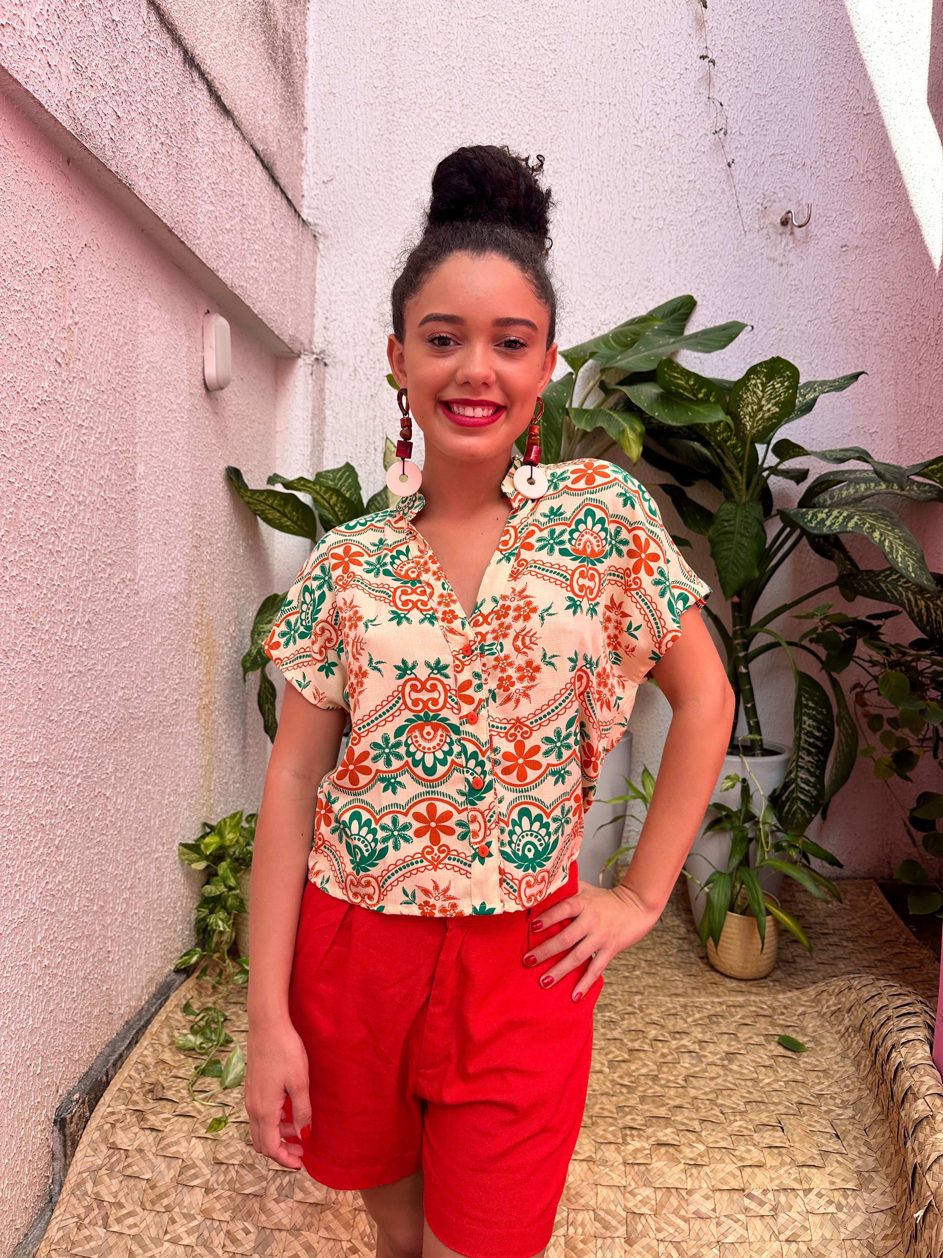 CAMISA CROPPED  BOTÃO ASTECA FLORAL