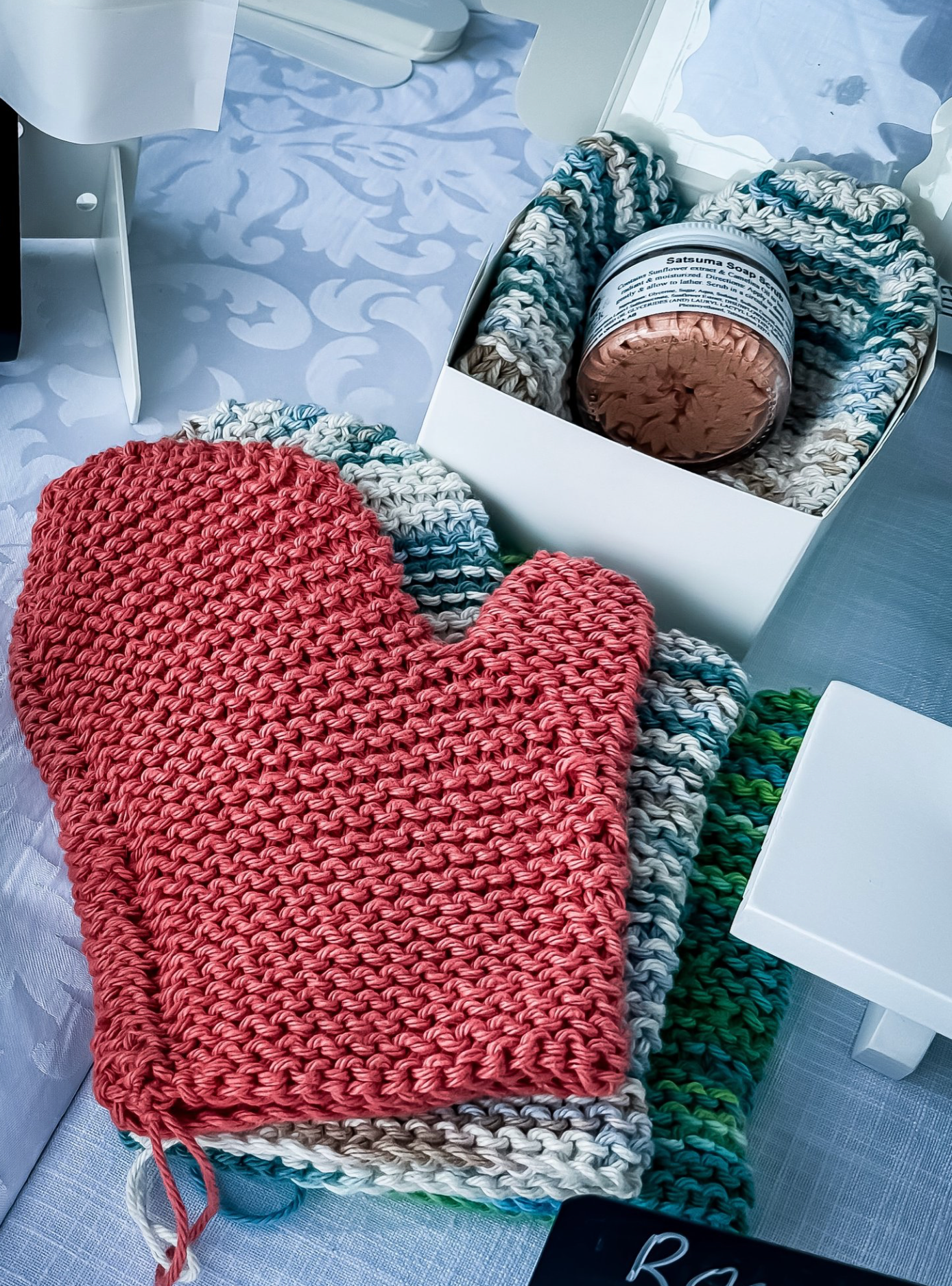 Soap Scrub and Bath Mitt Set