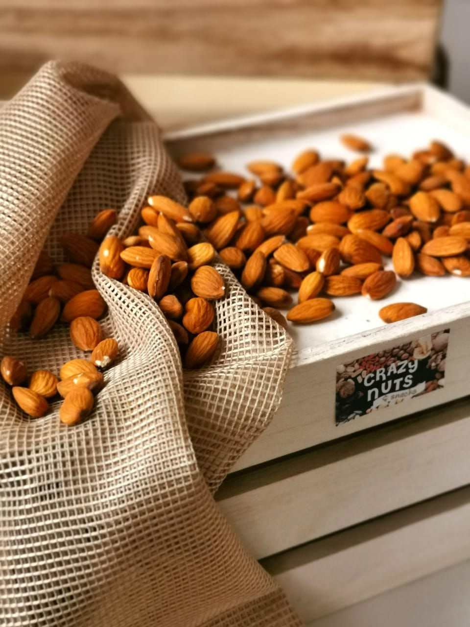 Thumbnail: Almonds