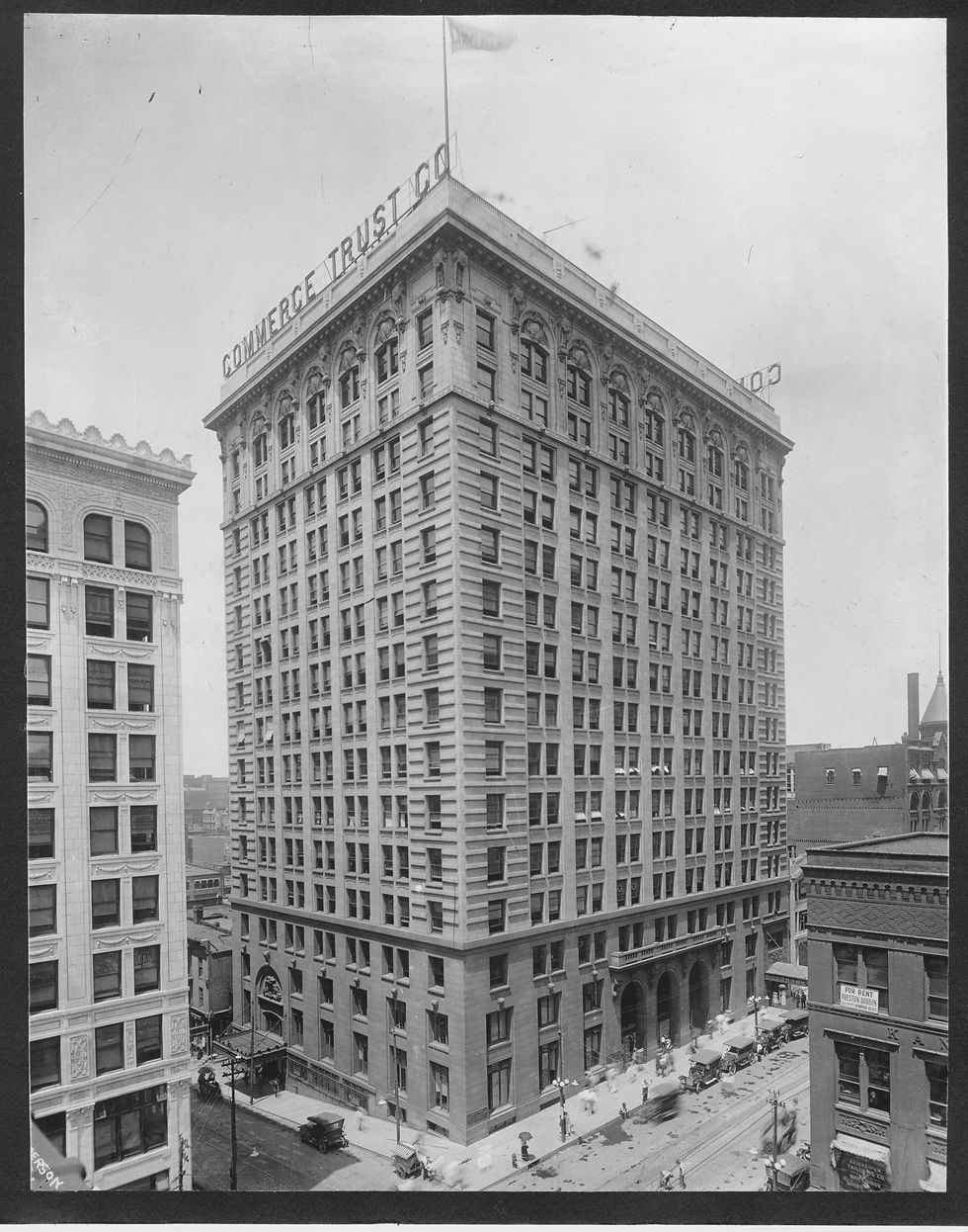 Commerce Trust Company at 10th and Walnut, circa 1928, photographed by Anderson Photo Company.